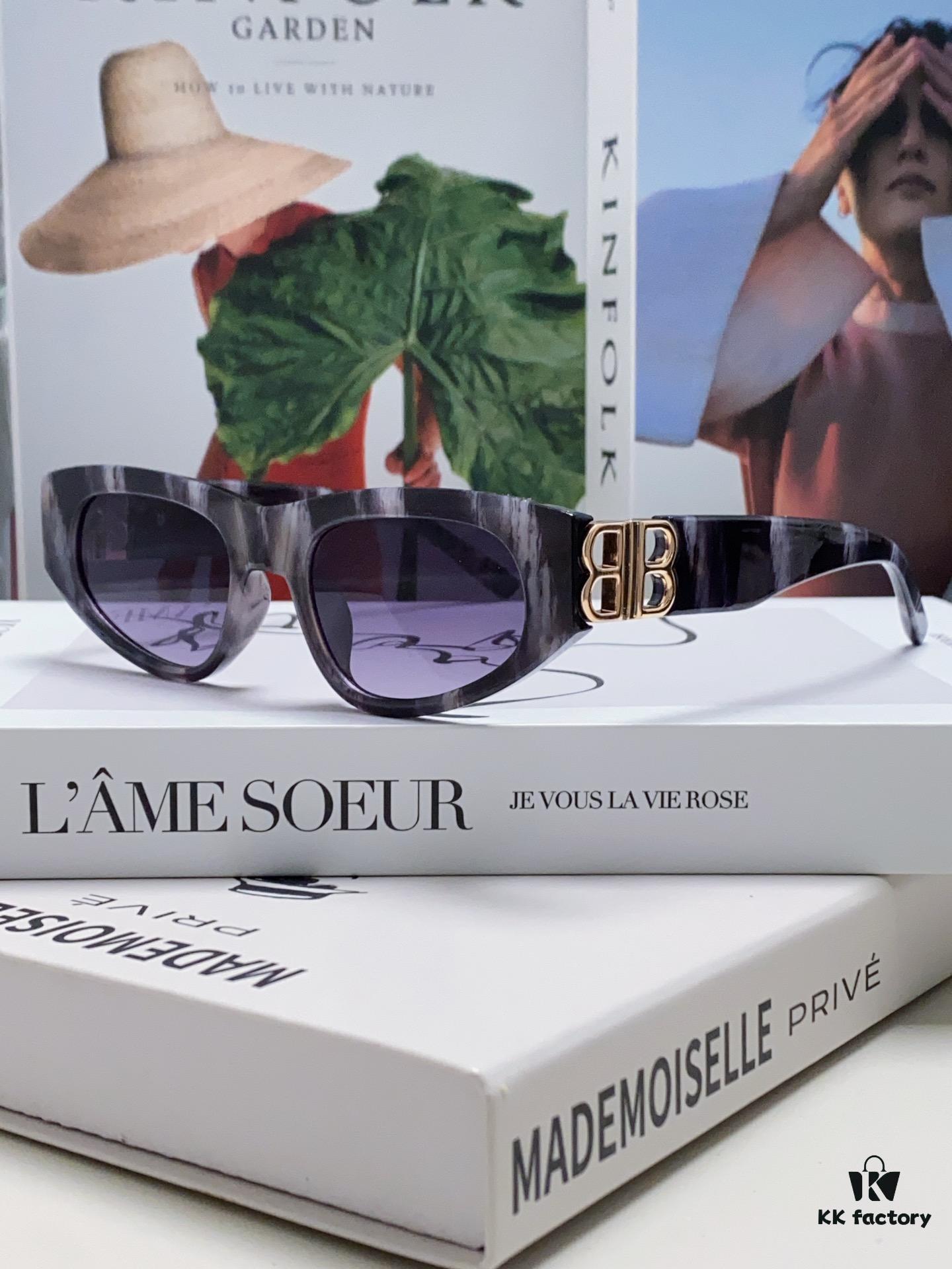 6931adc9ccd8ab3d7afa1feb Balenciaga Black Sunglasses Double B Streetwear Women's Summer Sunglasses Ins 2024 New Hip-Hop Retro Fashion High-End UV Protection Eyewear