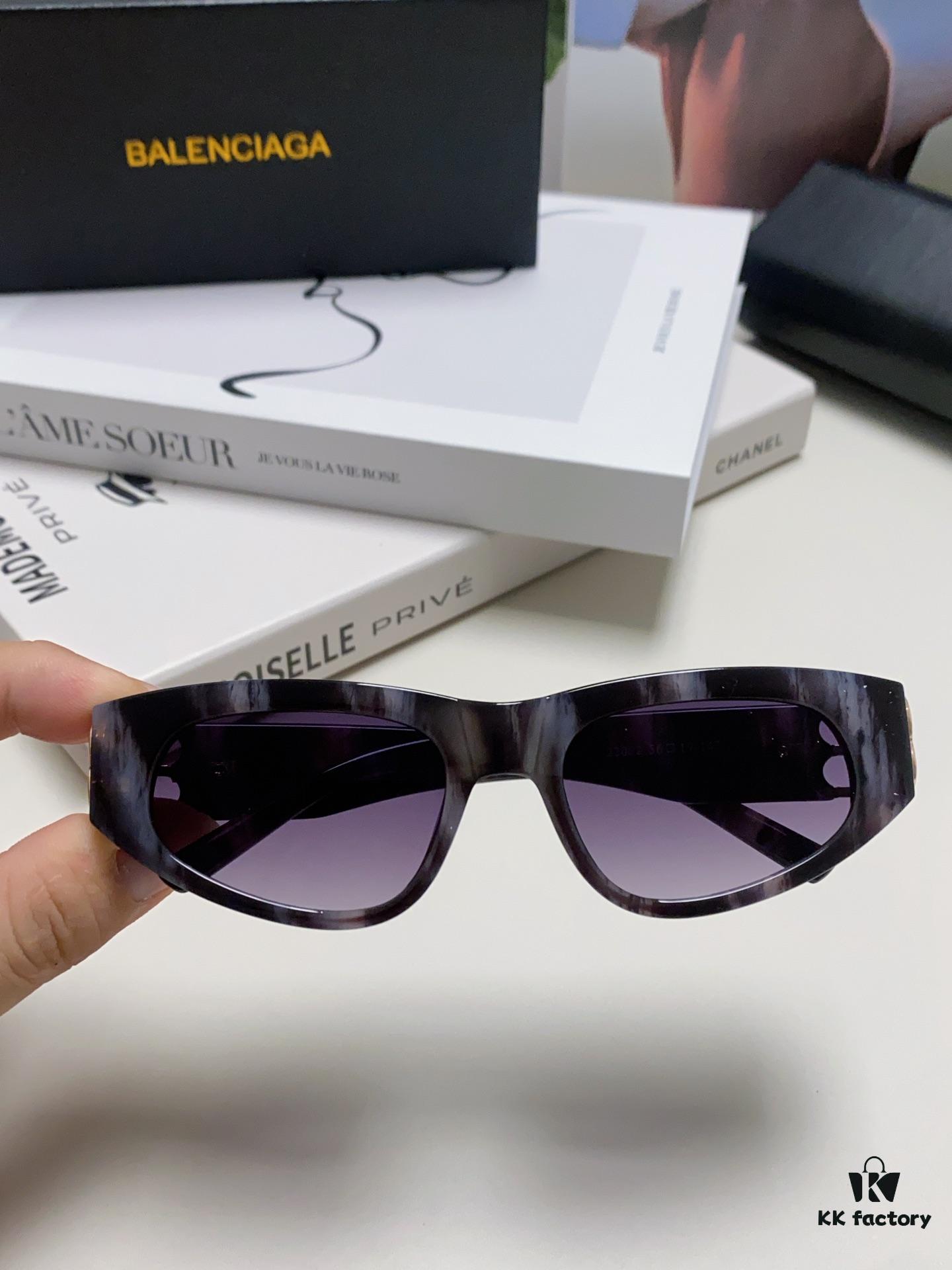 6931adcaccd8ab3d7afa1fee Balenciaga Black Sunglasses Double B Streetwear Women's Summer Sunglasses Ins 2024 New Hip-Hop Retro Fashion High-End UV Protection Eyewear
