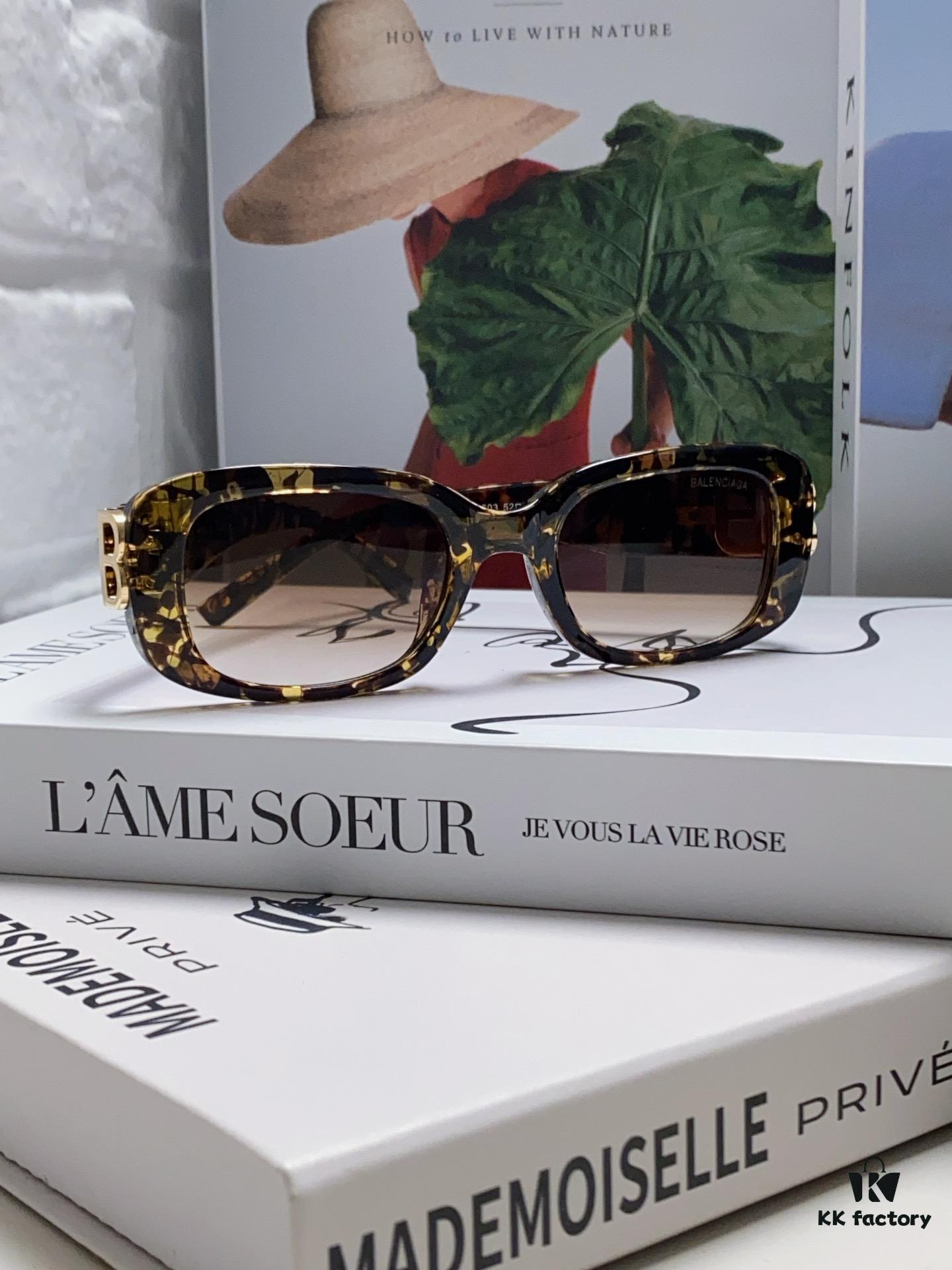 6931adceccd8ab3d7afa202a Balenciaga 2024 New Arrival Women's Fashion Classic BB Narrow Frame Sunglasses BB0310SK Eyewear