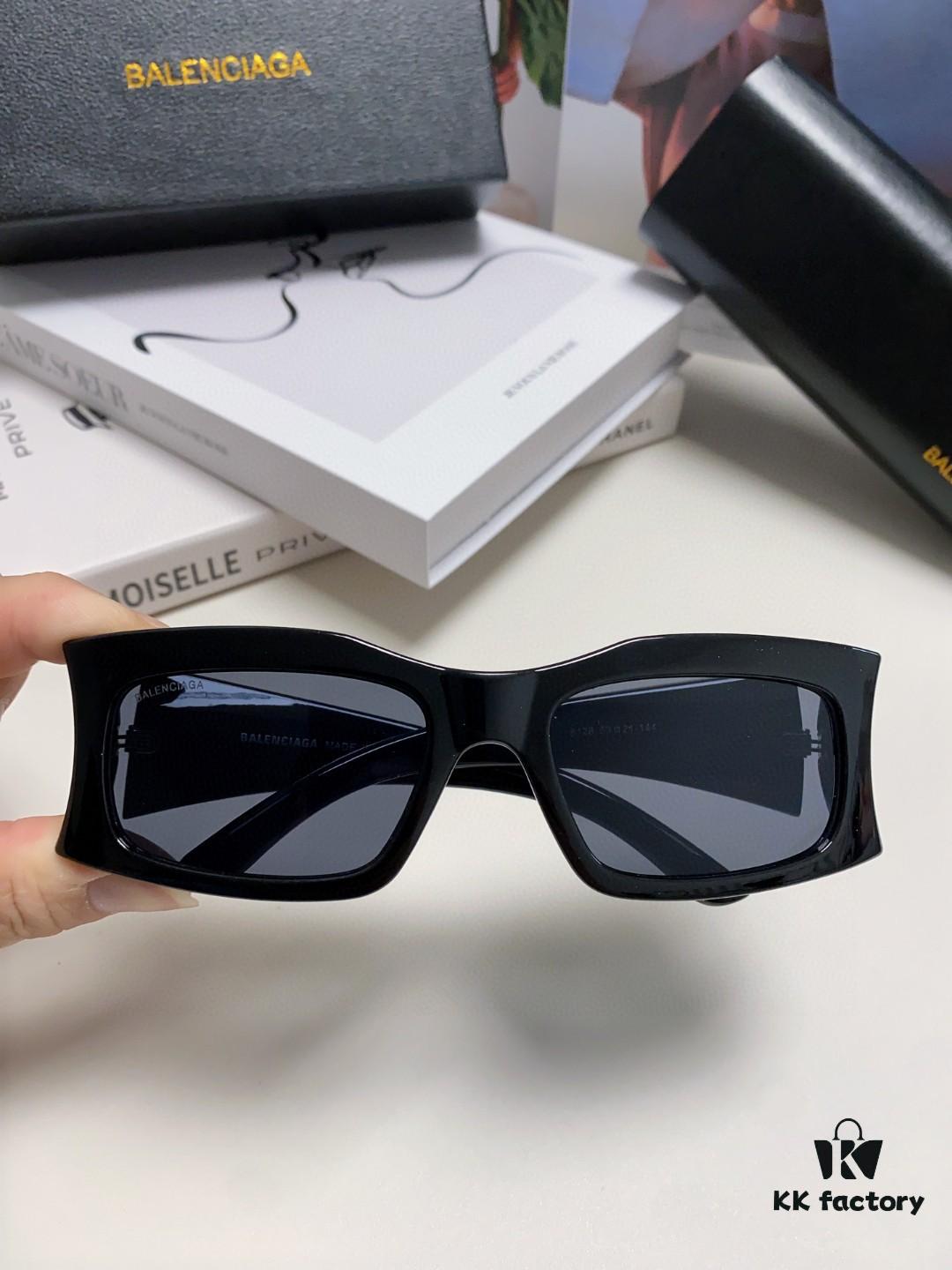 6931adcfccd8ab3d7afa2038 Balenciaga Black Square Frame BB Logo Sunglasses for Women, Stylish and Slimming UV-Protective Sun Glasses, Trendy Must-Have Fashion Accessory