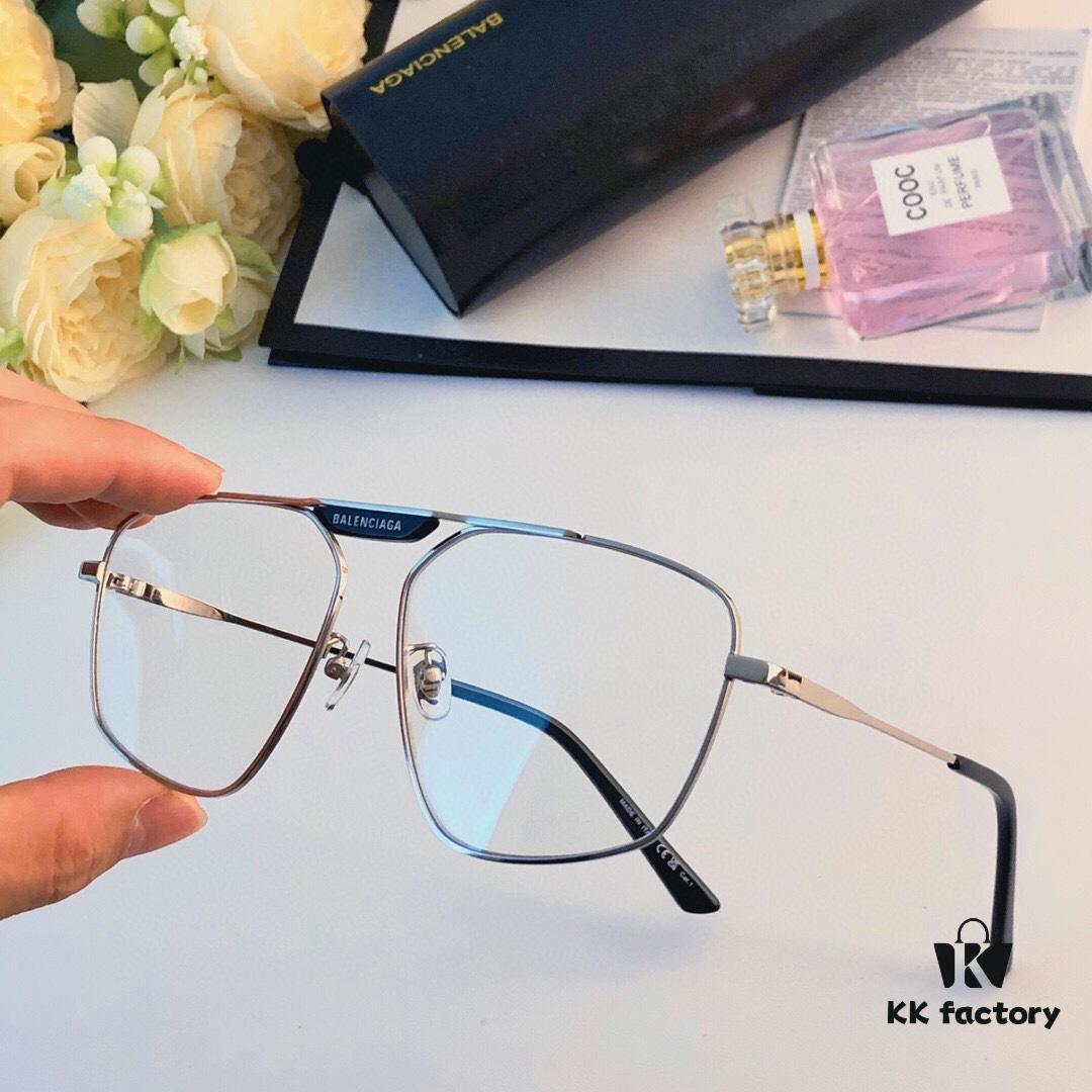 6931add6ccd8ab3d7afa2094 Balenciaga New Trendy Retro Metal Black Frame Stylish Fashion Sunglasses