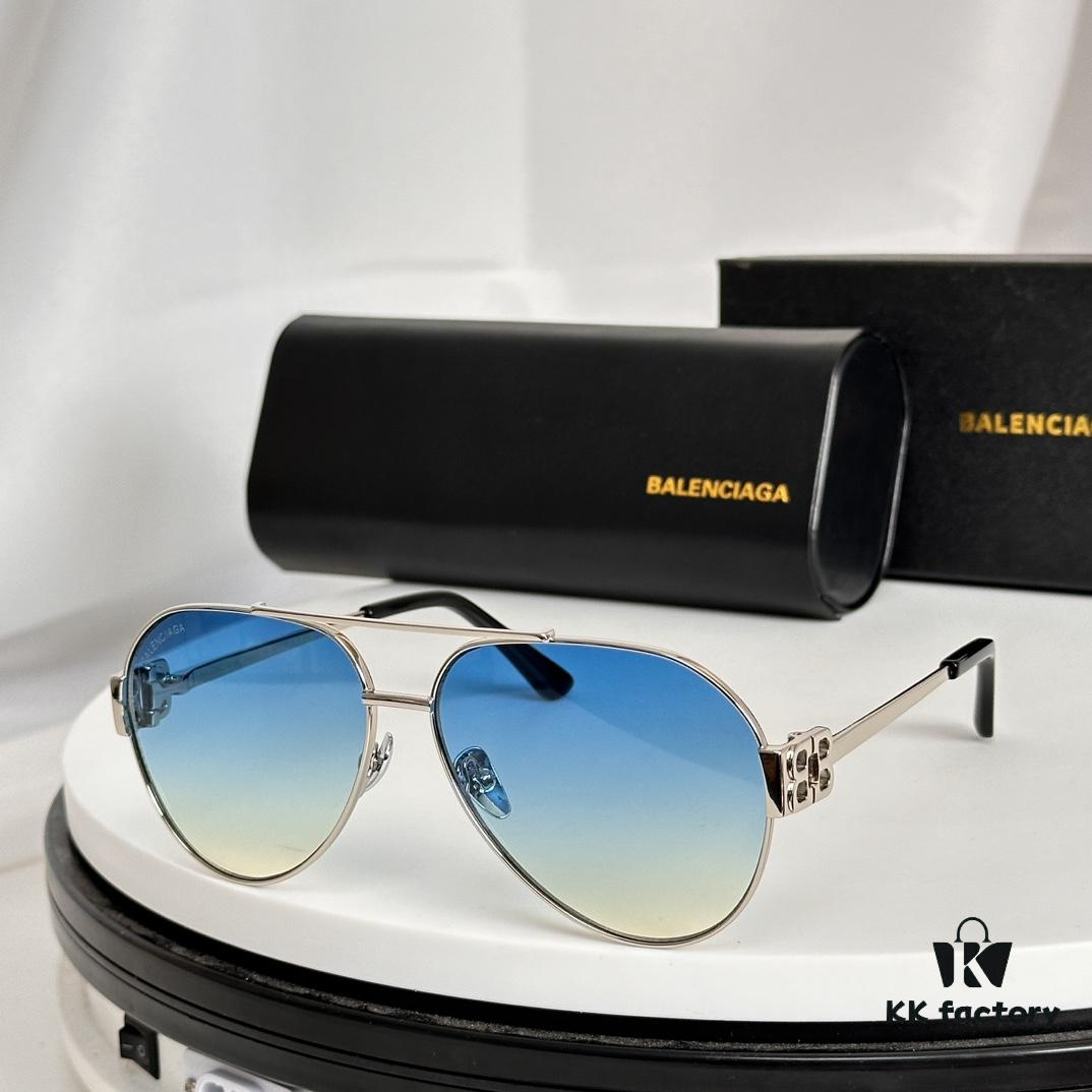 BALENCIAGA Balenciaga Model BB04002 Sunglasses