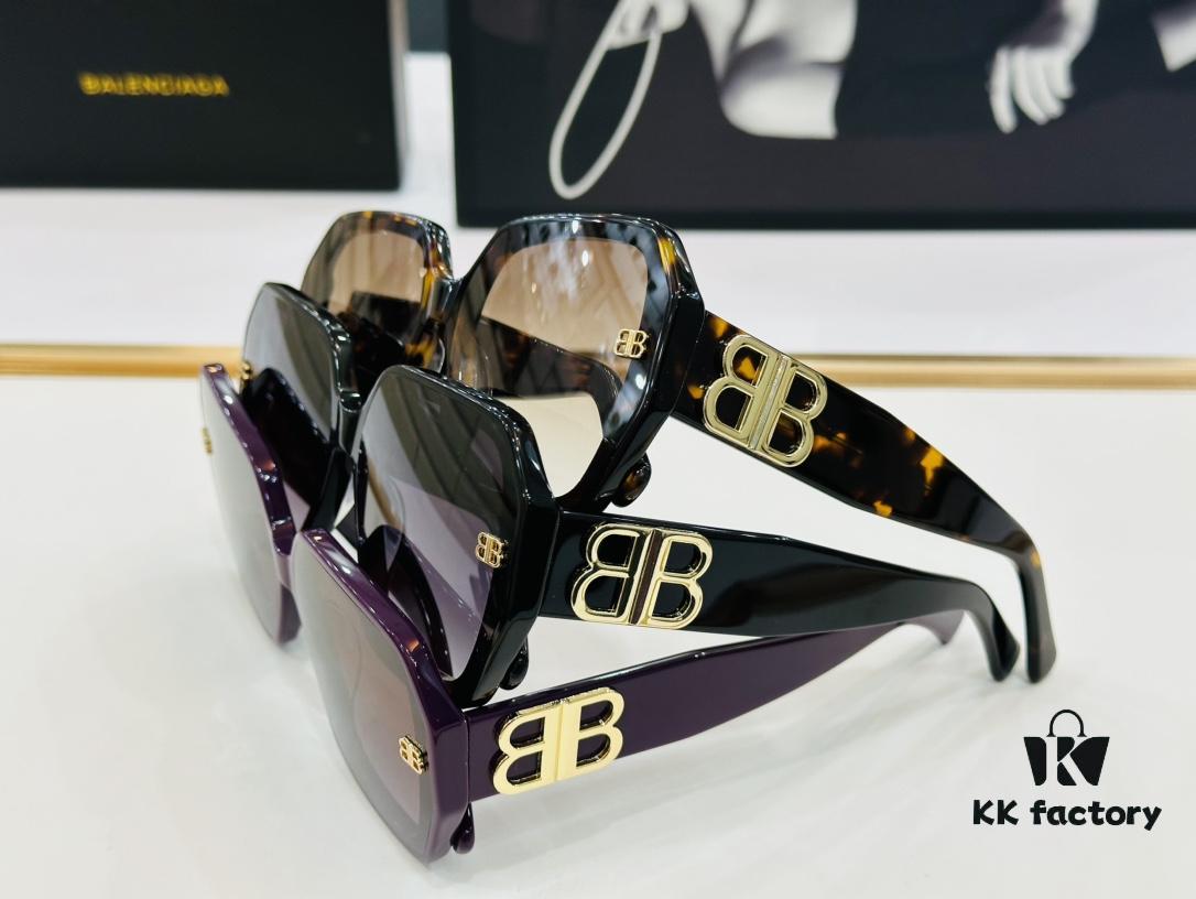 6931adddccd8ab3d7afa20f5 BALENCIAGA Balenciaga Latest Unique Design That You'll Fall in Love With at First Sight BB0387 Size: 64□16-145