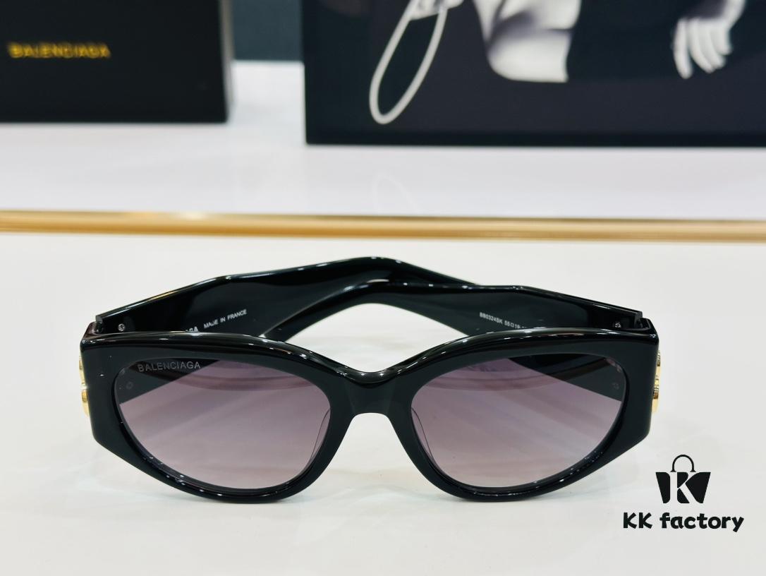 6931ade2ccd8ab3d7afa2134 BALENCIAGA Balenciaga BB0324SK Size 55□19-135 Unique and Stylish Design Instantly Appealing Perfect for Versatile Fashion Looks High-Quality Sunglasses