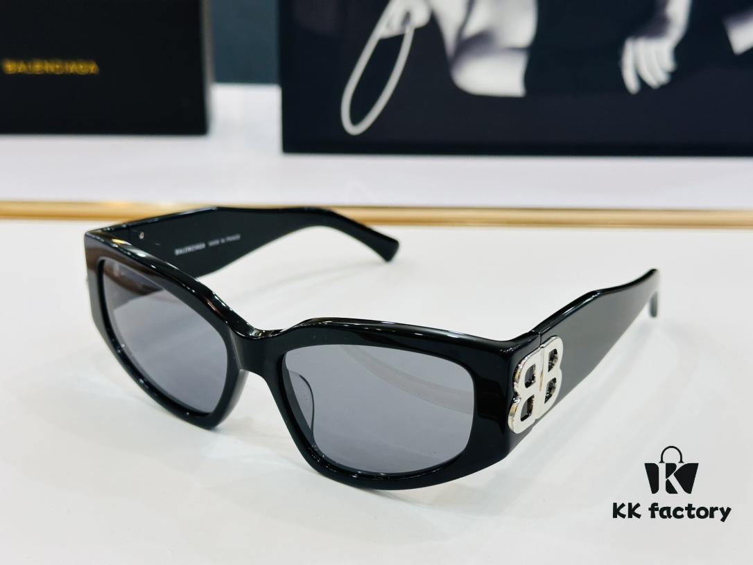 6931ade3ccd8ab3d7afa2137 BALENCIAGA BB0321S Size: 57□17-135 Unique and Stylish Design Instantly Eye-Catching, Highly Versatile Unisex Sunglasses