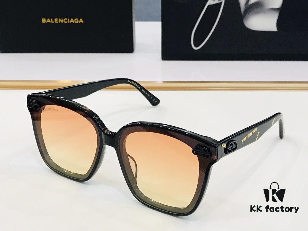 6931adefccd8ab3d7afa21e6 BALENCIAGA Balenciaga BB5128 Size: 67×15-145 Unique Design Instantly Appealing Extremely Versatile Style Timeless Fashion Premium Quality Sunglasses