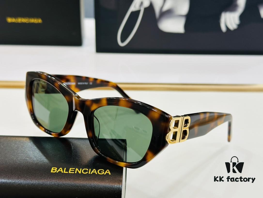 BALENCIAGA Balenciaga Latest Unique Design That Wins You at First Sight BB0311 size: 53□21-140