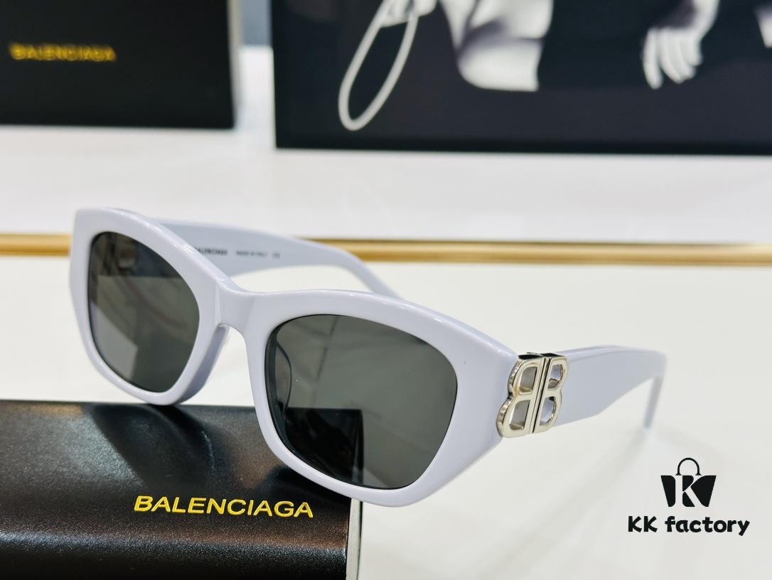 BALENCIAGA Balenciaga Latest Unique Design That Wins You at First Sight BB0311 size: 53□21-140