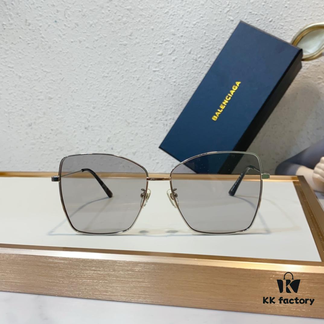 BALENCIAGA Paris Fashion Sunglasses with Embossed Logo Temple Design Model: BB0196SA Size: 60-16-145