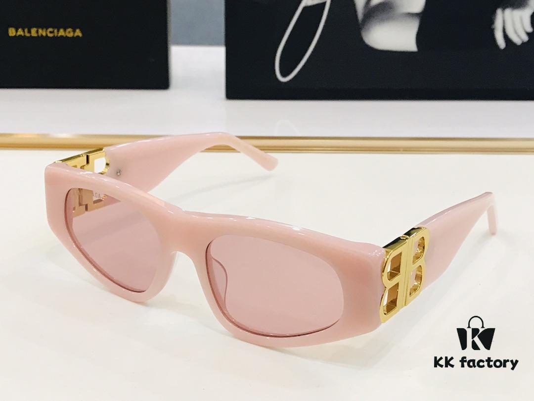6931adfeccd8ab3d7afa22b6 140 BALENCIAGA Balenciaga Latest Unique Design That Captivates at First Sight BB5109 Size: 53□19-130