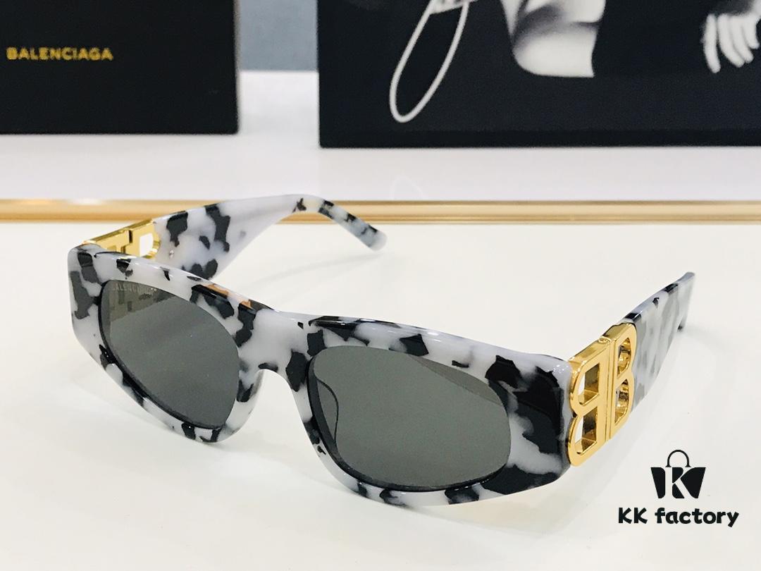 6931adfeccd8ab3d7afa22b8 140 BALENCIAGA Balenciaga Latest Unique Design That Captivates at First Sight BB5109 Size: 53□19-130