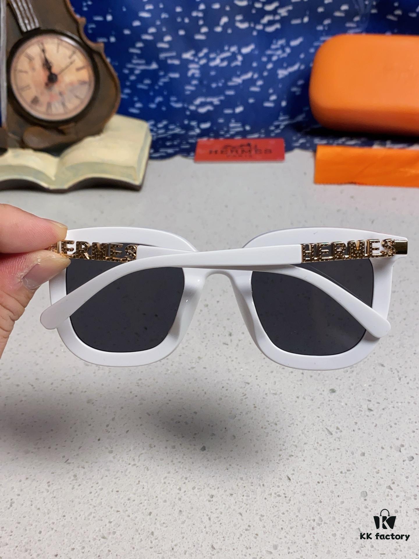 6931ae07ccd8ab3d7afa2338 Hermes 2025 New Arrival Retro Square Unisex Sunglasses for Women, Slimming Design for Round Faces, Fashionable Influencer-Style Sunglasses with Metal Cut-Out Temples, UV-Protective Eyewear
