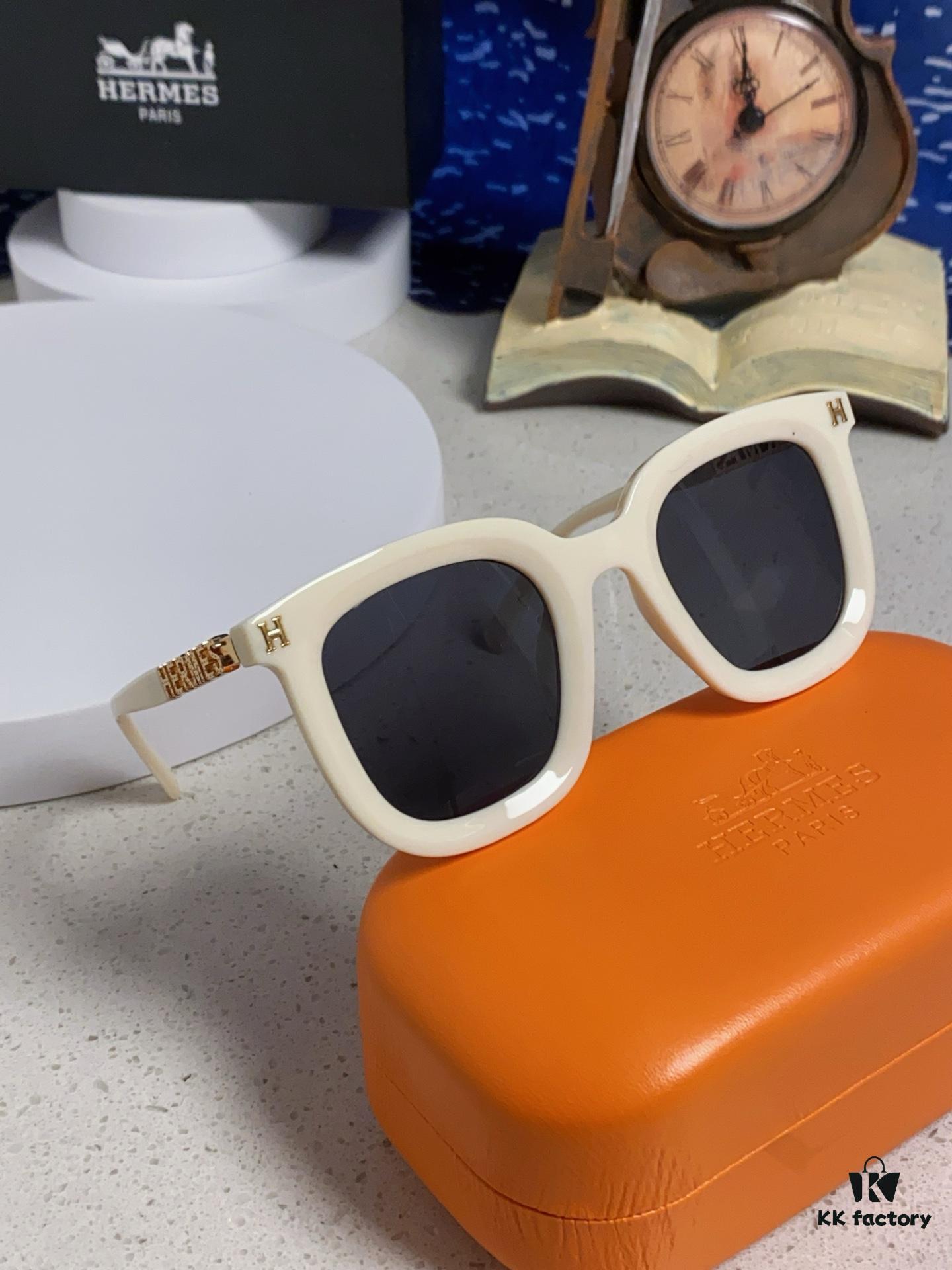 6931ae08ccd8ab3d7afa2345 Hermes 2025 New Arrival Retro Square Unisex Sunglasses for Women, Slimming Frame for Round Faces, Fashionable Metal Hollow-out Temples, UV Protection Sun Glasses