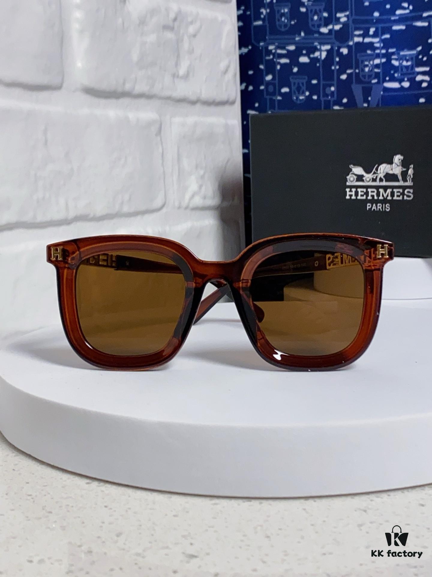 6931ae09ccd8ab3d7afa2351 Hermes 2025 New Arrival Retro Square Unisex Sunglasses for Women, Slimming Design for Round Faces, Fashionable Metal-Frame with Cut-Out Temples, UV-Protective Sunglasses