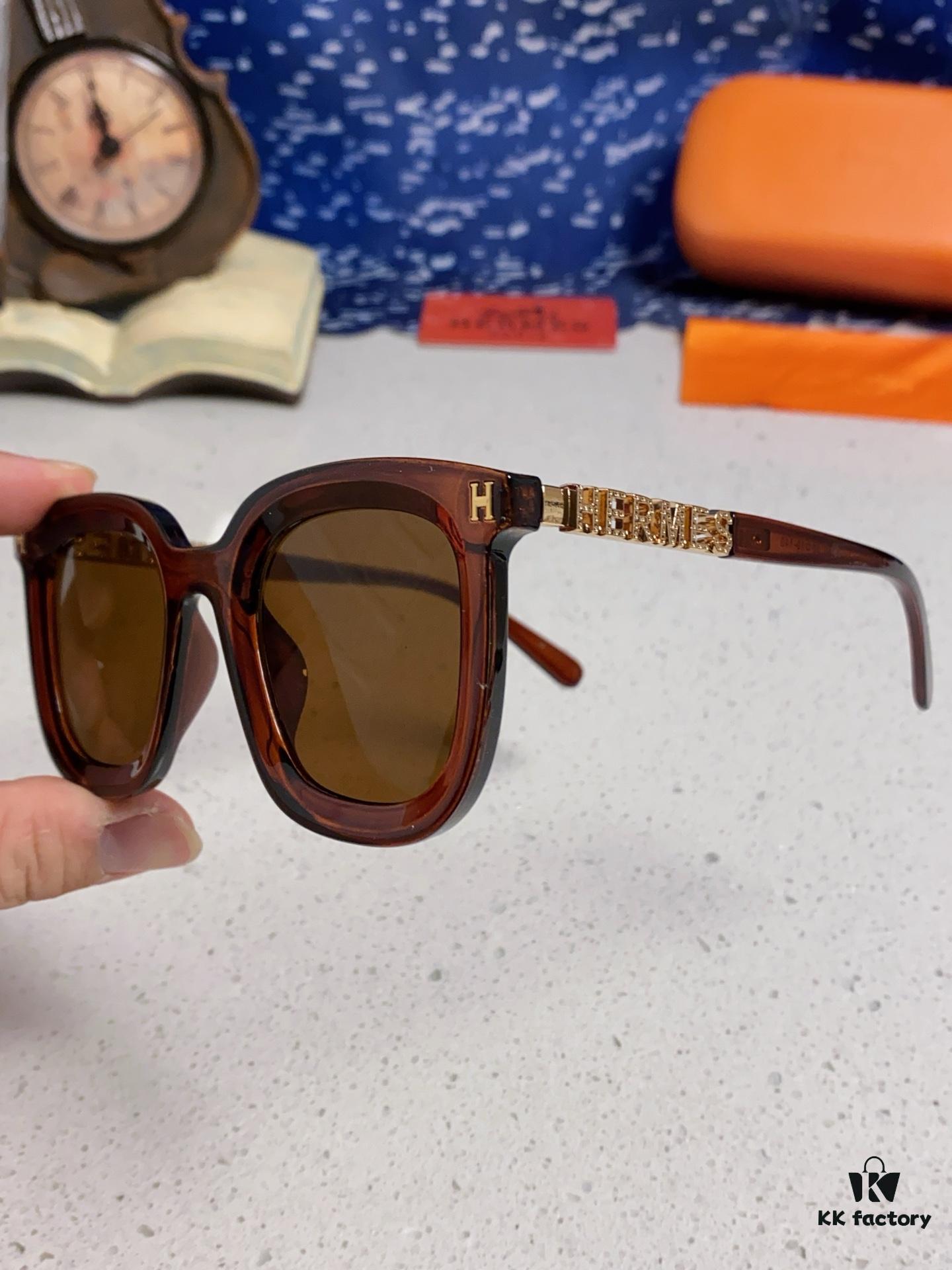 6931ae09ccd8ab3d7afa2355 Hermes 2025 New Arrival Retro Square Unisex Sunglasses for Women, Slimming Design for Round Faces, Fashionable Metal-Frame with Cut-Out Temples, UV-Protective Sunglasses