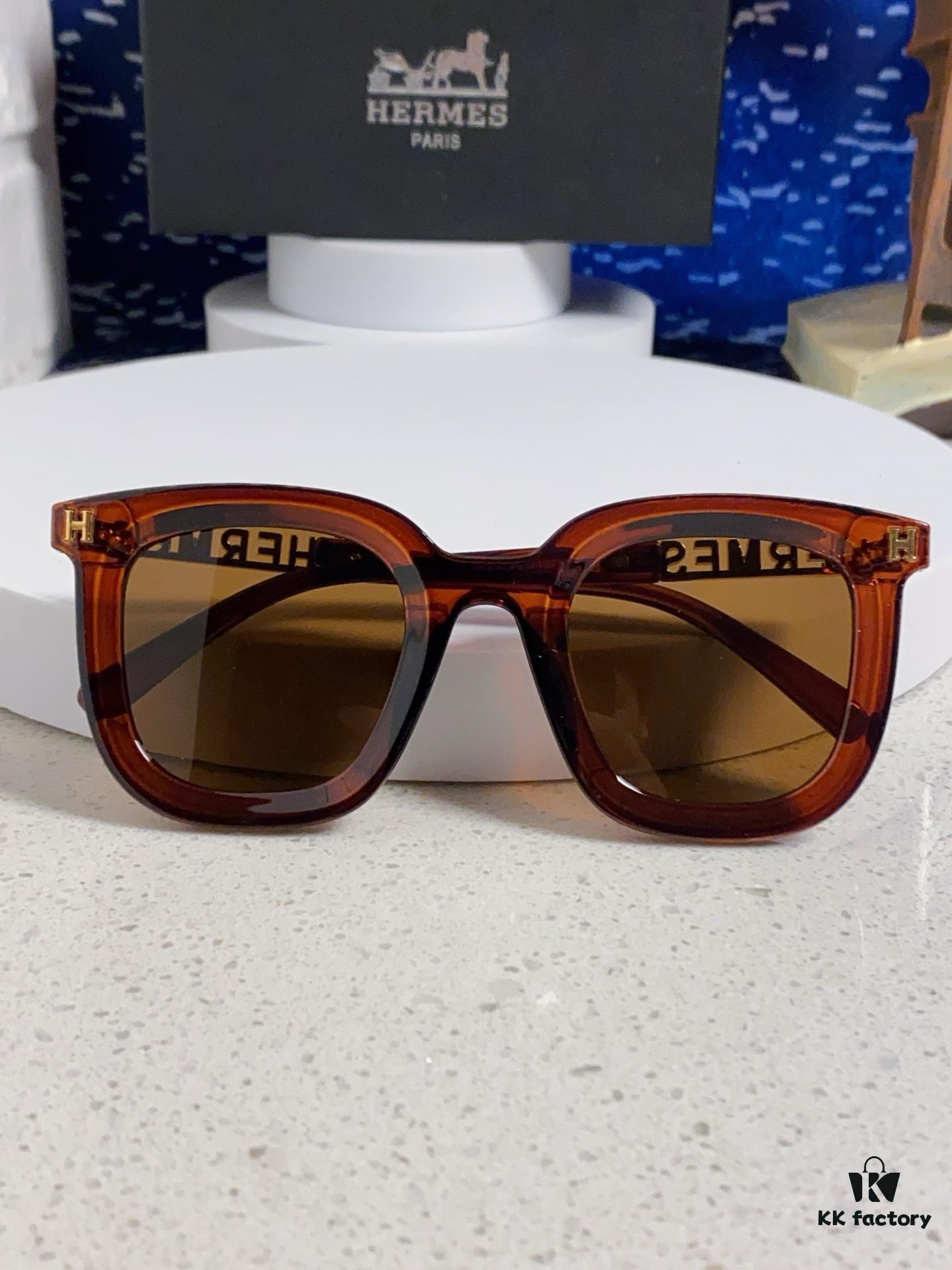 6931ae0accd8ab3d7afa2357 Hermes 2025 New Arrival Retro Square Unisex Sunglasses for Women, Slimming Design for Round Faces, Fashionable Metal-Frame with Cut-Out Temples, UV-Protective Sunglasses