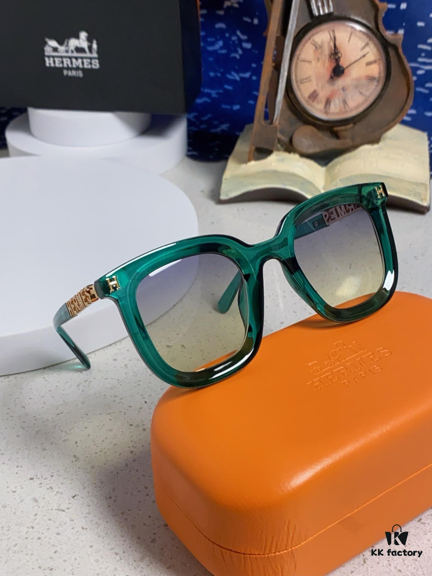 6931ae0accd8ab3d7afa2361 Hermes 2025 New Arrival Retro Square Unisex Sunglasses for Women, Slimming Frame with Metal Cut-out Temples, Fashionable UV-Protective Sunglasses