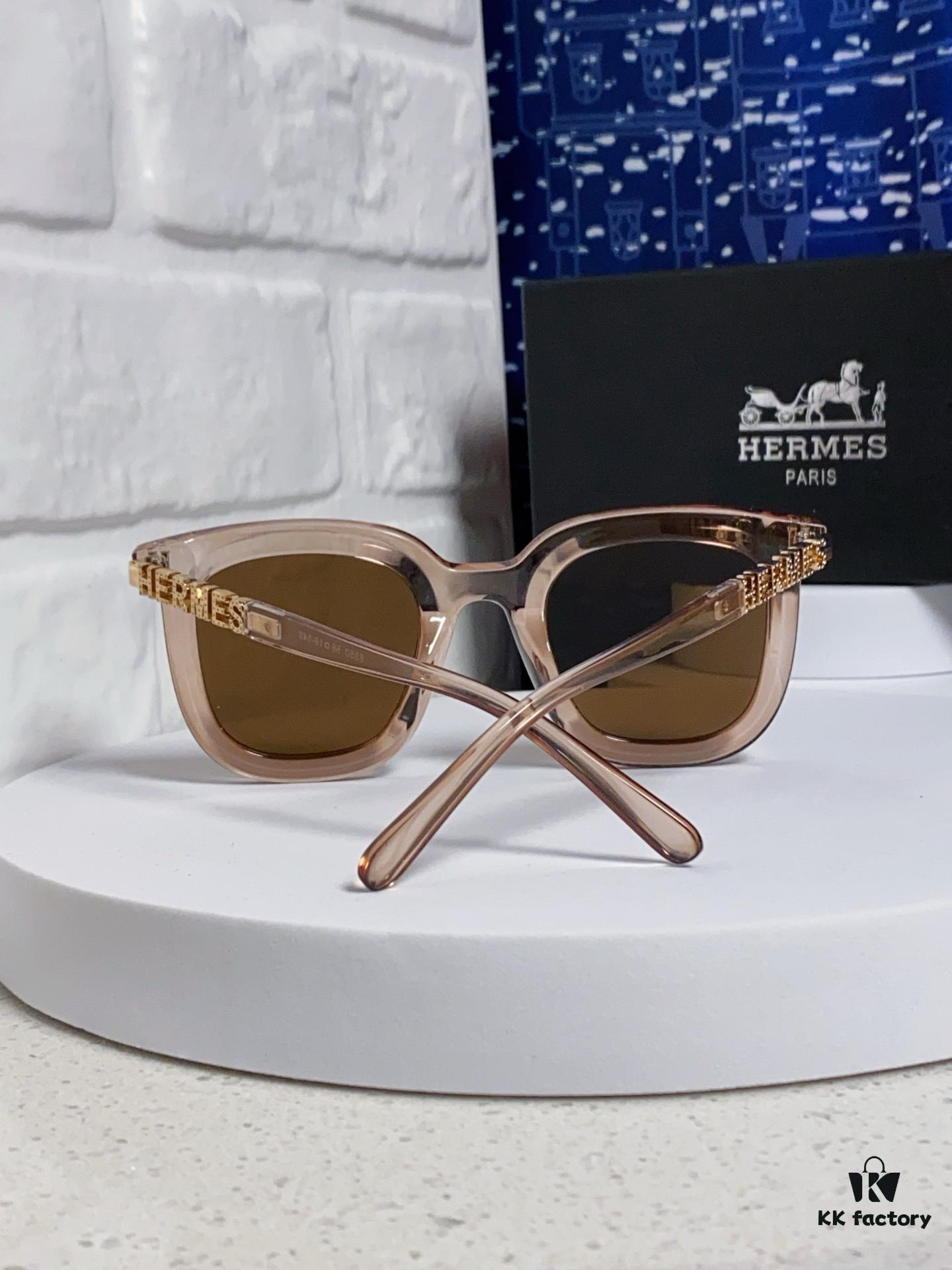6931ae0bccd8ab3d7afa2364 Hermes 2025 New Arrival Retro Square Unisex Sunglasses for Women, Slimming Frame for Round Faces, Fashionable Influencer-Style Sunglasses with Metal Cut-Out Temples, UV-Protective Eyewear