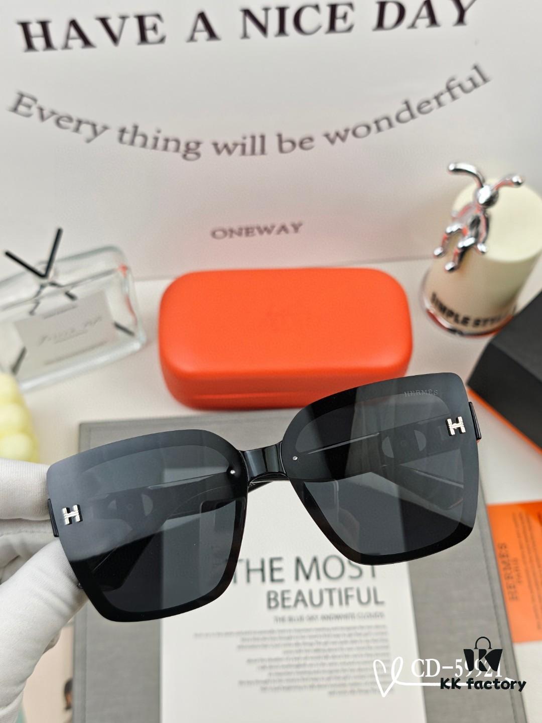 6931ae0fccd8ab3d7afa23a6 Hermès | New Model 59921 TR90 Frame Lightweight Polarized Sunglasses with Bag, Ideal for Travel and Fashion Styling