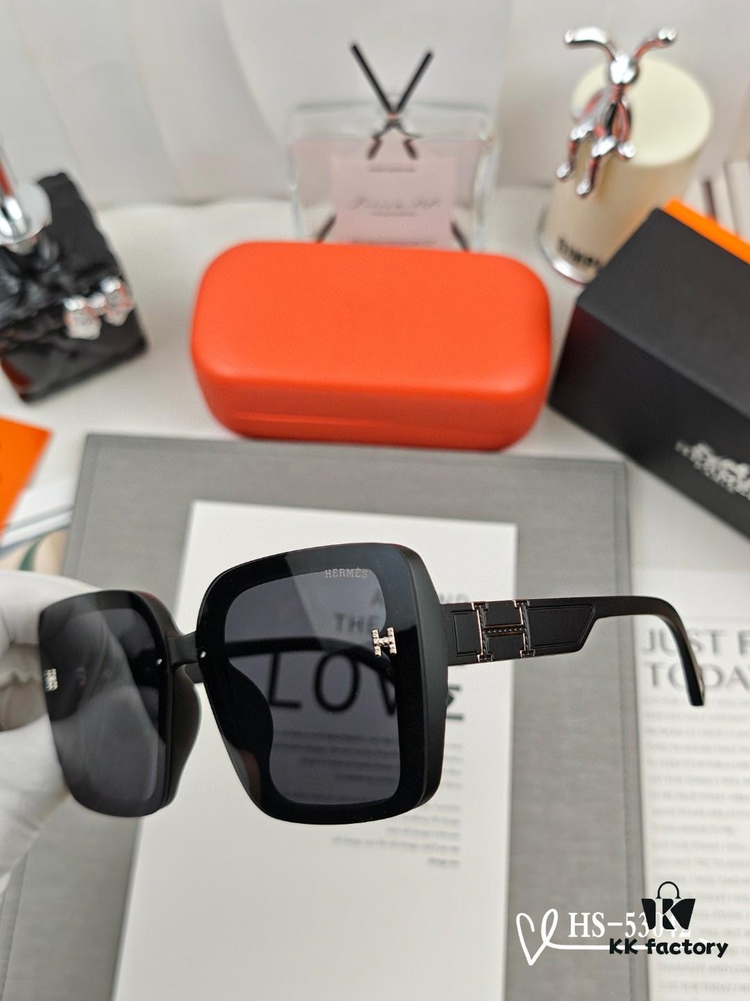 6931ae11ccd8ab3d7afa23bf Hermès | New Model Sunglasses with Polarized Lenses, Lightweight TR90 Frame, UV Protection for Travel and Daily Wear