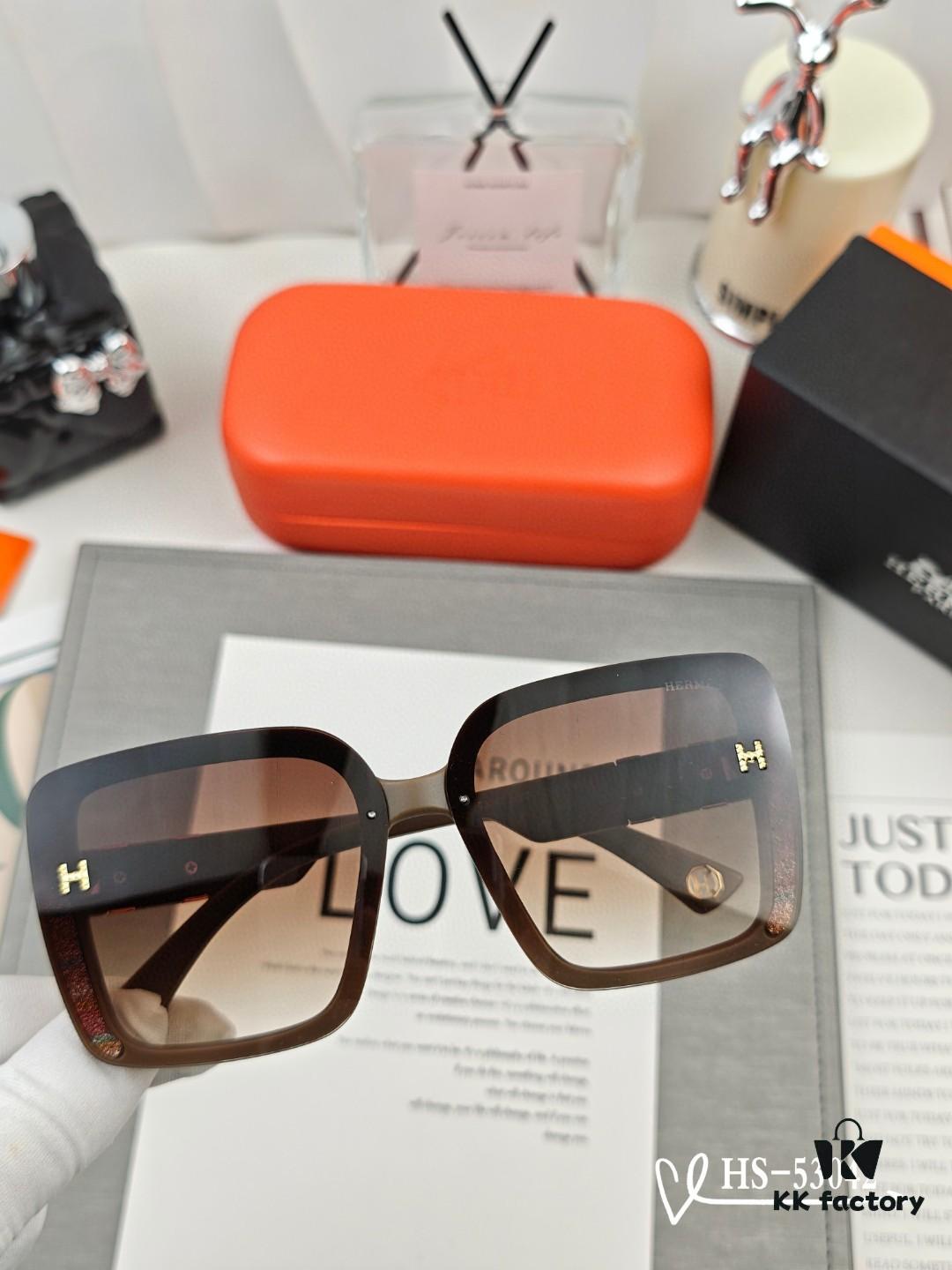 6931ae11ccd8ab3d7afa23c2 Hermès | New Model Sunglasses with Polarized Lenses, Lightweight TR90 Frame, UV Protection for Travel and Daily Wear