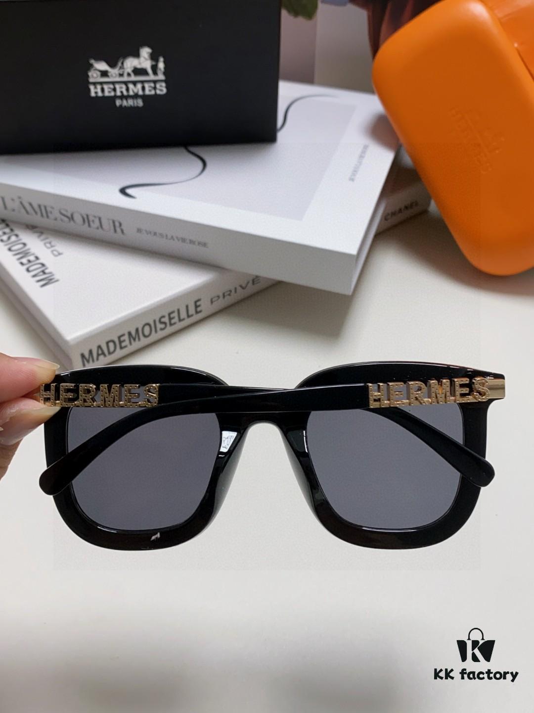6931ae18ccd8ab3d7afa241f Hermes 2025 New Arrival Retro Square Unisex Sunglasses for Women, Slimming Design for Round Faces, Fashionable Influencer-Style Sunglasses with Metal Cut-Out Temples, UV-Protective Eyewear