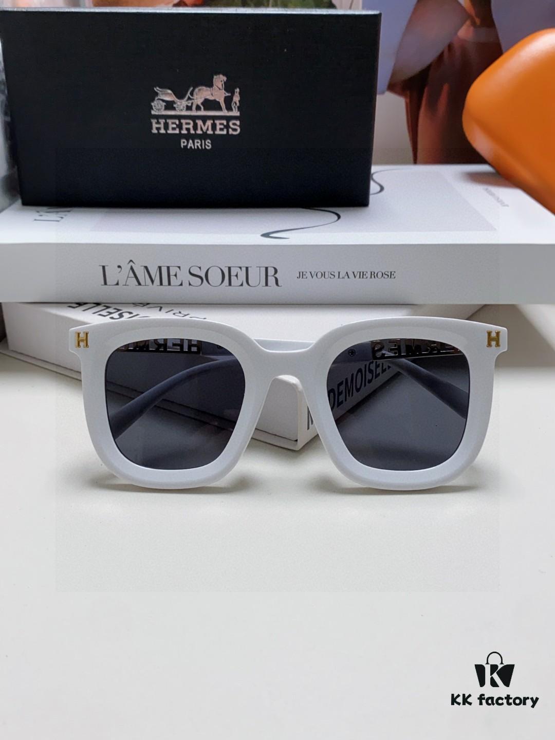 6931ae19ccd8ab3d7afa242c Hermes 2025 New Arrival Retro Square Unisex Sunglasses for Women, Slimming Frame for Round Faces, Fashionable Metal-Embossed Temple, UV Protection
