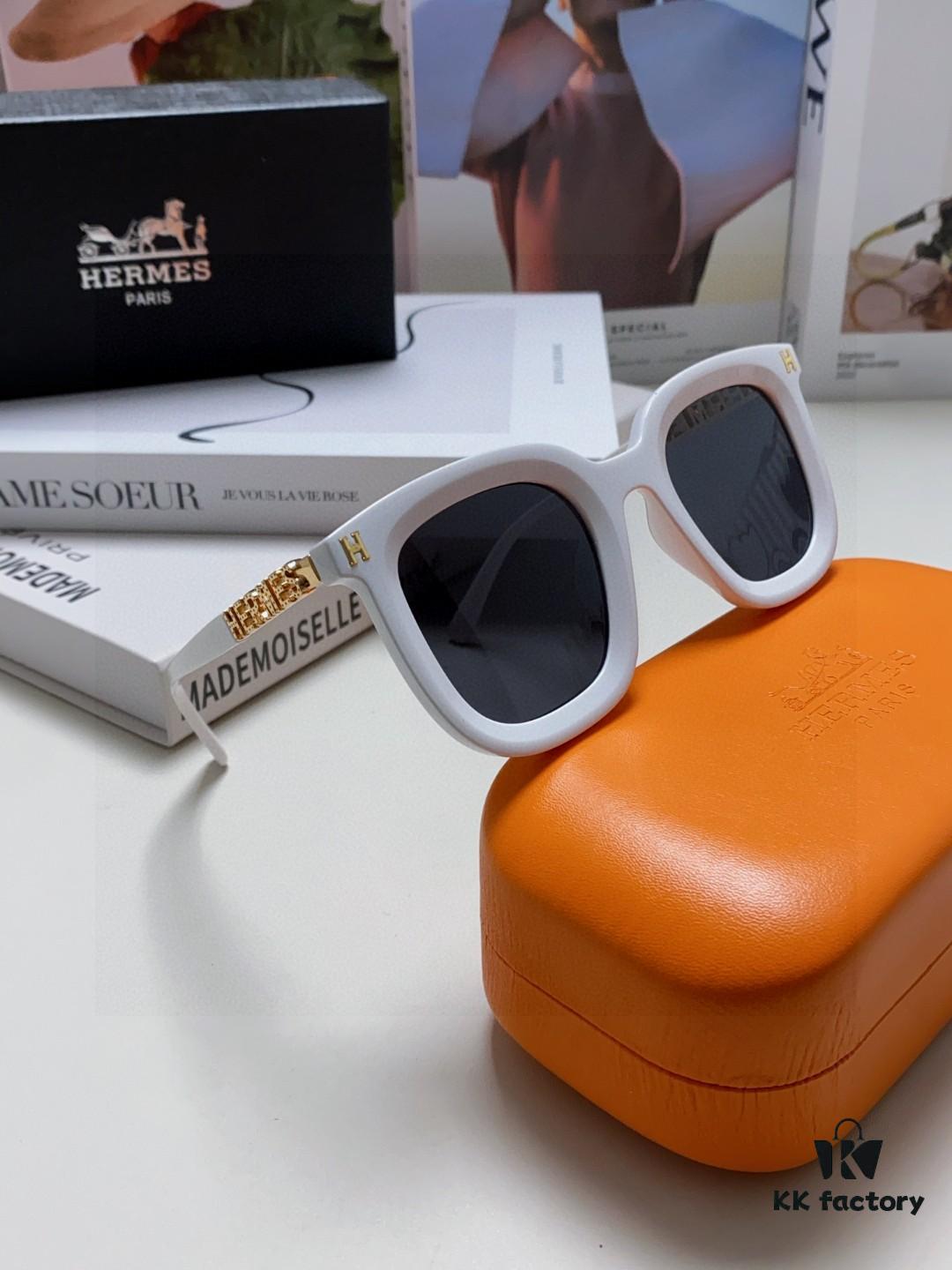 6931ae19ccd8ab3d7afa242d Hermes 2025 New Arrival Retro Square Unisex Sunglasses for Women, Slimming Frame for Round Faces, Fashionable Metal-Embossed Temple, UV Protection