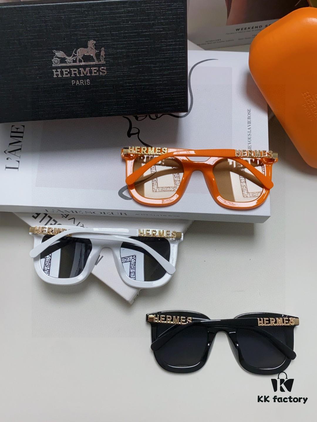 6931ae19ccd8ab3d7afa242e Hermes 2025 New Arrival Retro Square Unisex Sunglasses for Women, Slimming Frame for Round Faces, Fashionable Metal-Embossed Temple, UV Protection