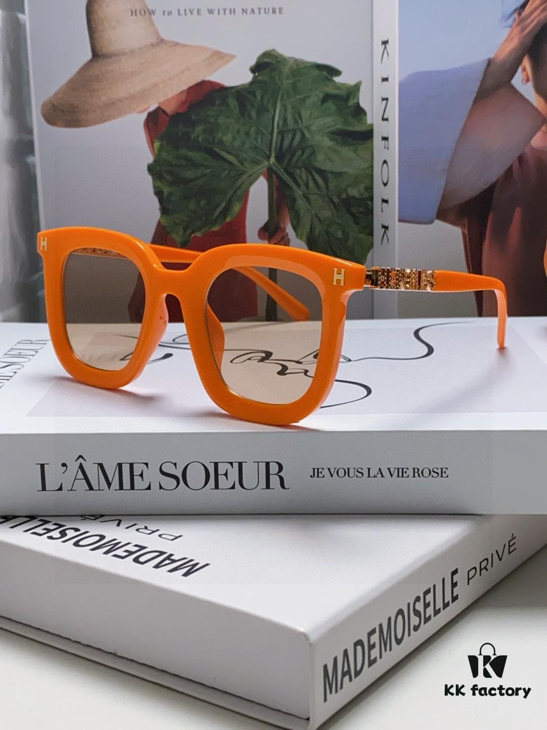 6931ae19ccd8ab3d7afa2431 Hermes 2025 New Arrival Retro Square Unisex Sunglasses for Women, Slimming Frame for Round Faces, Fashionable High-End Metal Hollow-Out Temples, UV Protection Sun Glasses