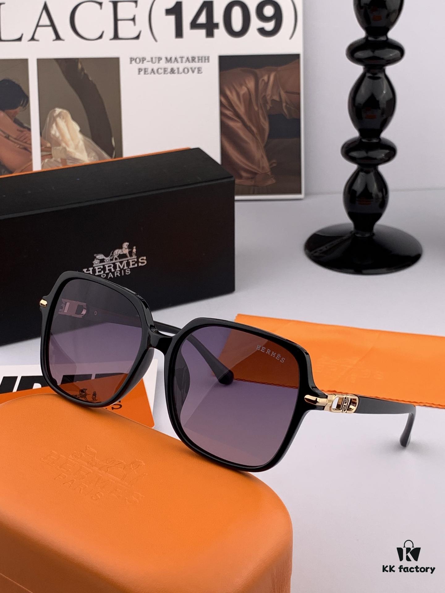 6931ae1bccd8ab3d7afa2449 HERMES 2025 Spring New Arrival Original Release Famous Internet Sensation Ultra Popular Blue Classic Luxury Square Sunglasses