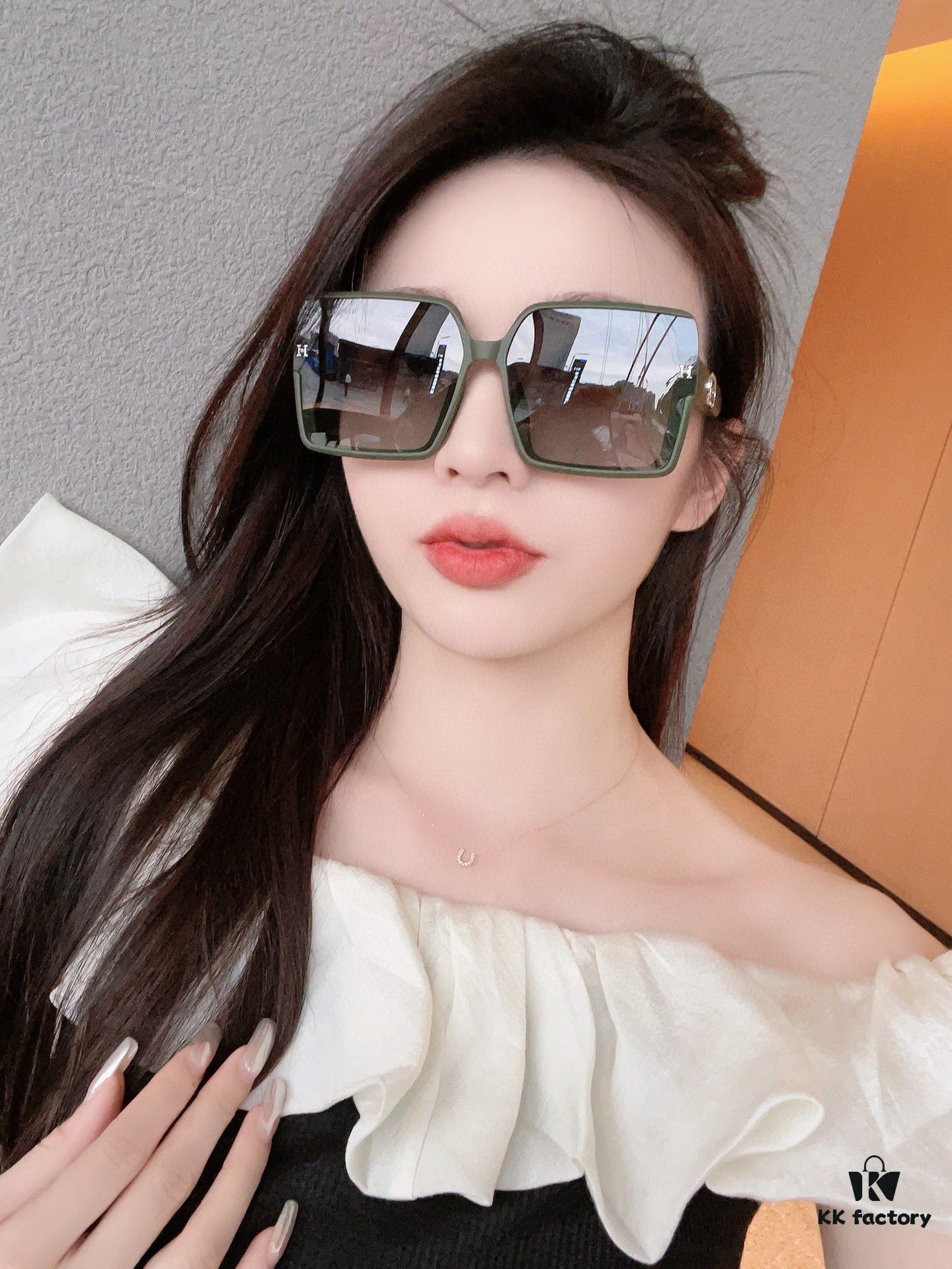 6931ae1cccd8ab3d7afa2458 Polarized Series Sunglasses HERMES Original Release H6107 Luxury Square Frame Sunglasses