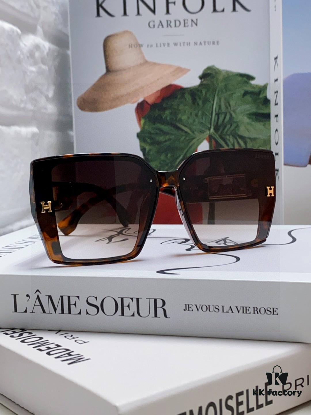 6931ae2cccd8ab3d7afa254b Hermes 2025 New Arrival Polarized Sunglasses for Women, Fashion Oversized Frame, Slimming Effect, UV Protection, Versatile and Stylish
