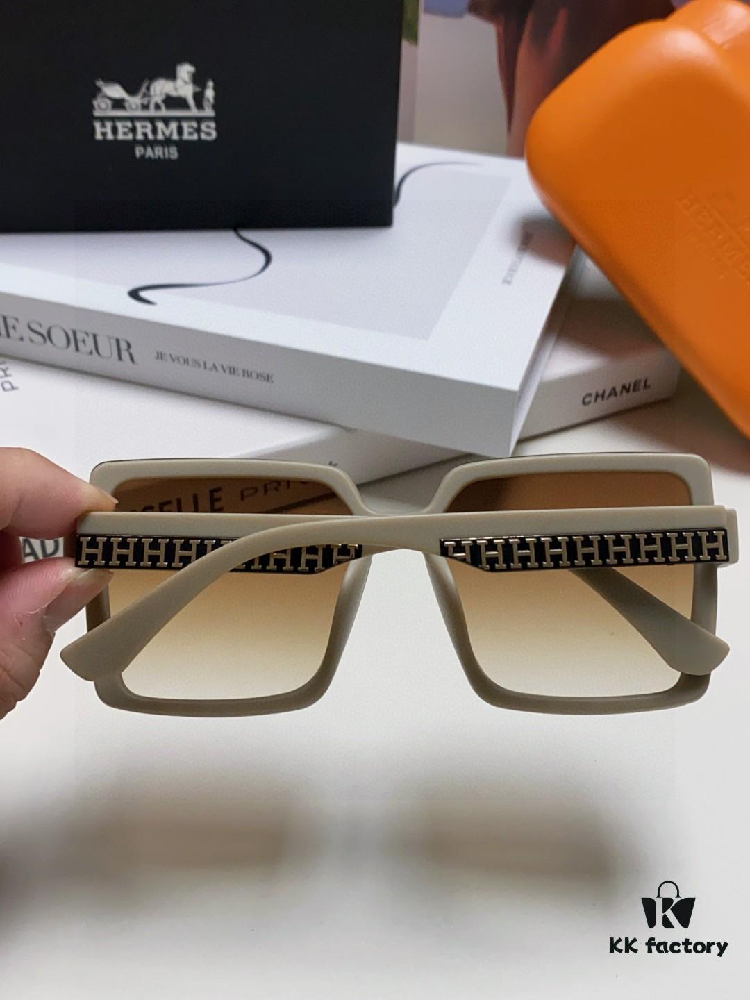 6931ae31ccd8ab3d7afa258d Hermes 2025 New Korean-Style Square Women's Sunglasses, Retro Fashion Minimalist Polarized Sunglasses, Unisex Sun Glasses