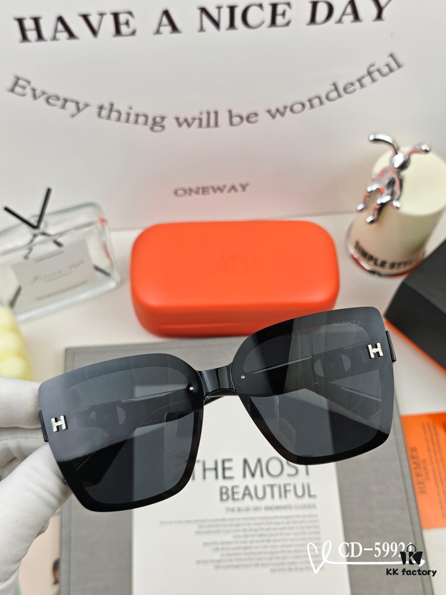 6931ae3dccd8ab3d7afa25ea Hermès | New Model Sunglasses with Polarized Lenses, Lightweight TR90 Frame, UV Protection for Travel and Fashion