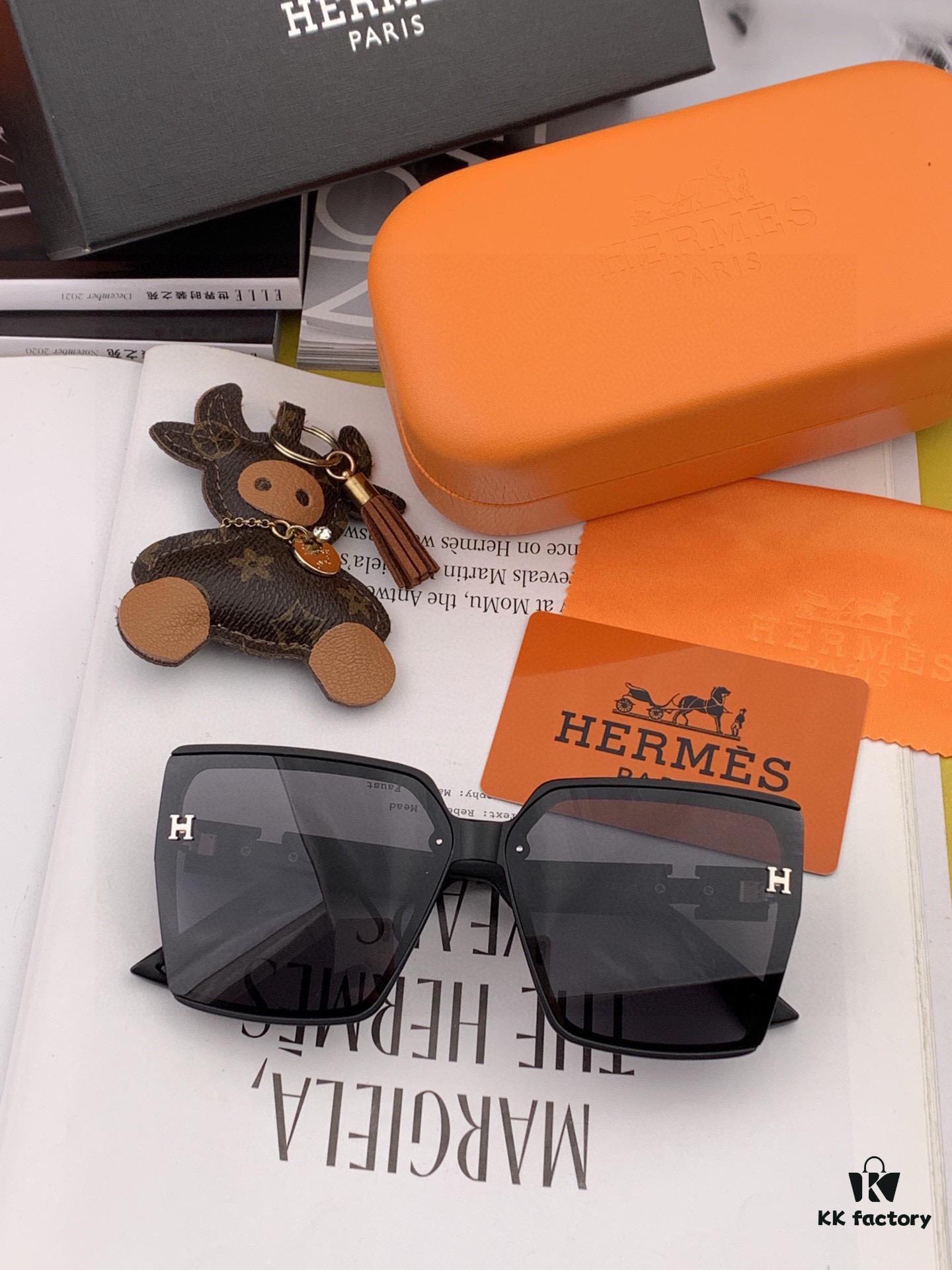 6931ae40ccd8ab3d7afa2616 HERMES 2025 Spring New Arrival Original Release Viral Ultra-Hot Classic Luxury Fashion Square Sunglasses