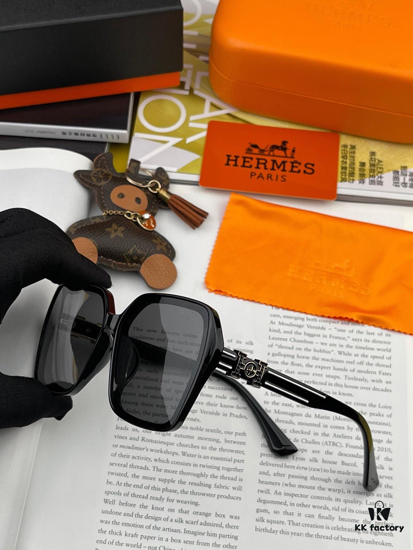 6931ae4accd8ab3d7afa26ab HERMES 2024 Spring New Arrival Original Release Famous Internet Sensation Ultra-Hot Selling Luxury Square Frame Sunglasses Model H1245