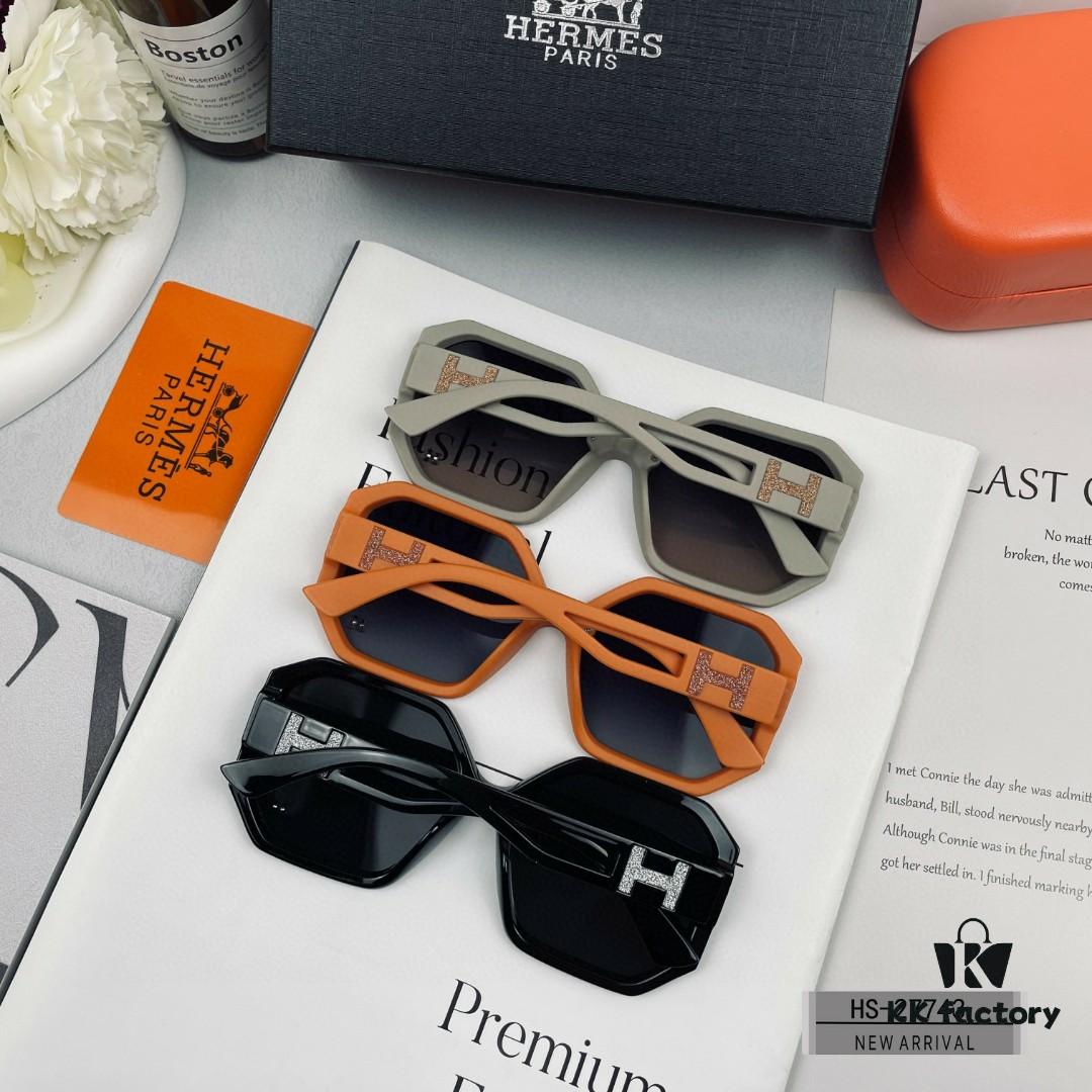 6931ae58ccd8ab3d7afa274a Hermès - Polarized Sunglasses with POLAROID Resin Lenses, Lightweight TR90 Frame, 2024 New Arrival, Fashionable Unisex Design for Travel and Daily Wear – Model: 27743