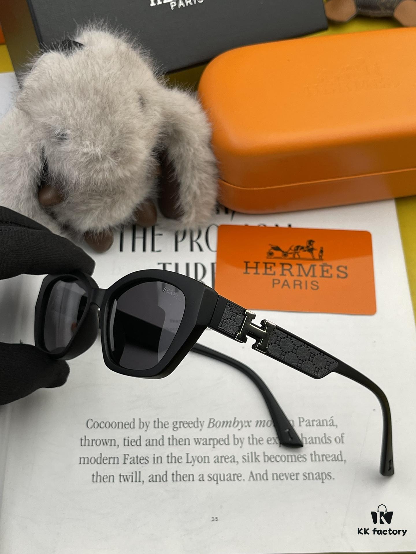 6931ae5accd8ab3d7afa2768 Polarized Series Sunglasses HERMES Hermes Original Release H3511