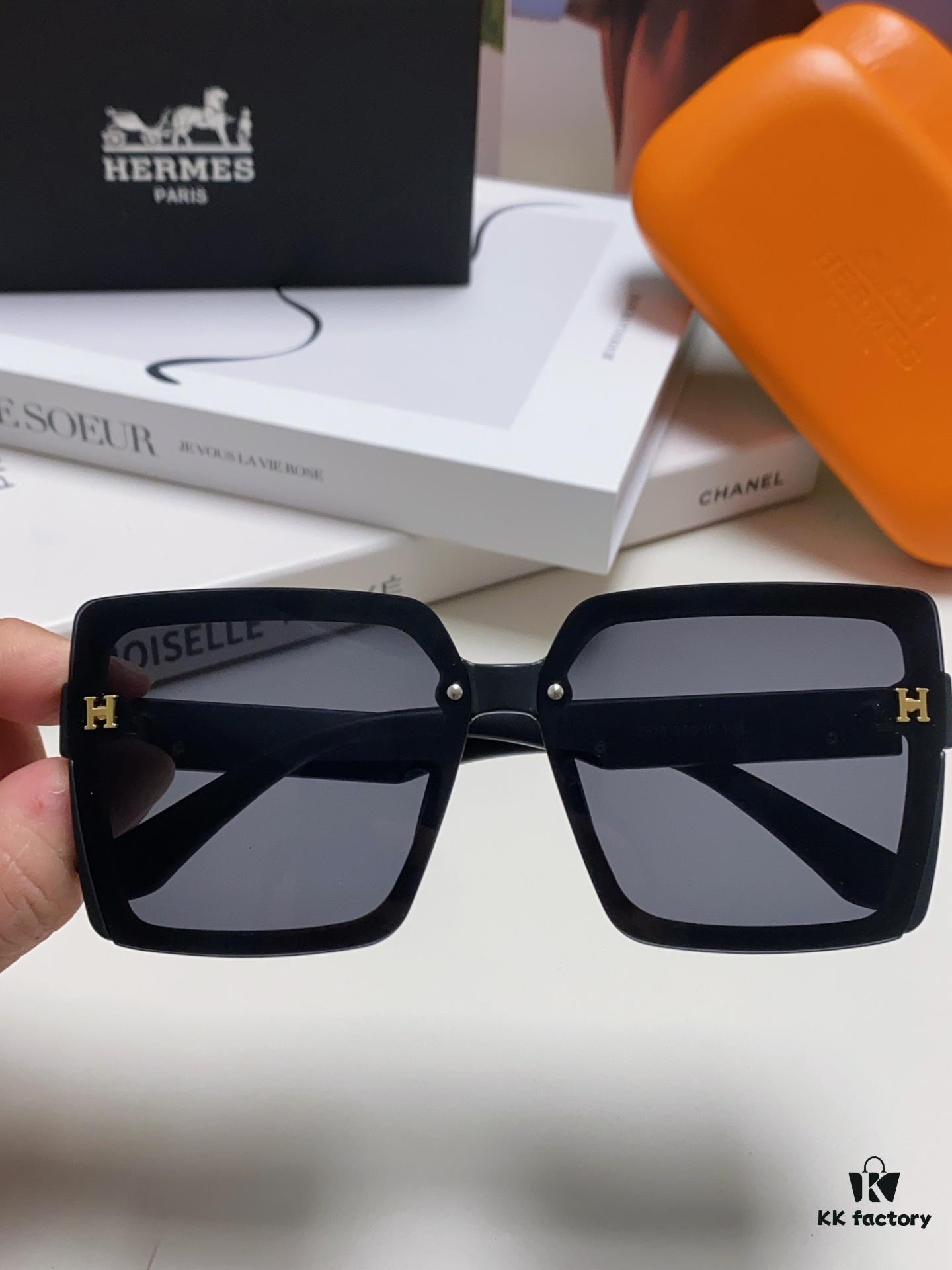 6931ae83ccd8ab3d7afa29c2 Hermes 2024 New Korean-Style Square Women's Sunglasses, Retro Fashion Minimalist Polarized Sunglasses, Unisex Eyewear