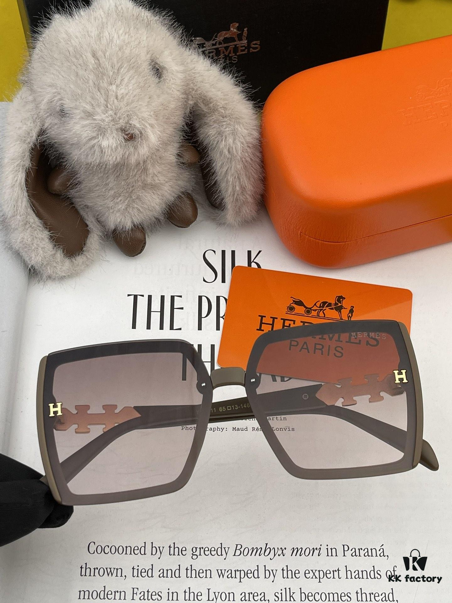 HERMES 2024 Spring New Arrival Original Release Highly Popular Luxury Square Sunglasses Model H1301