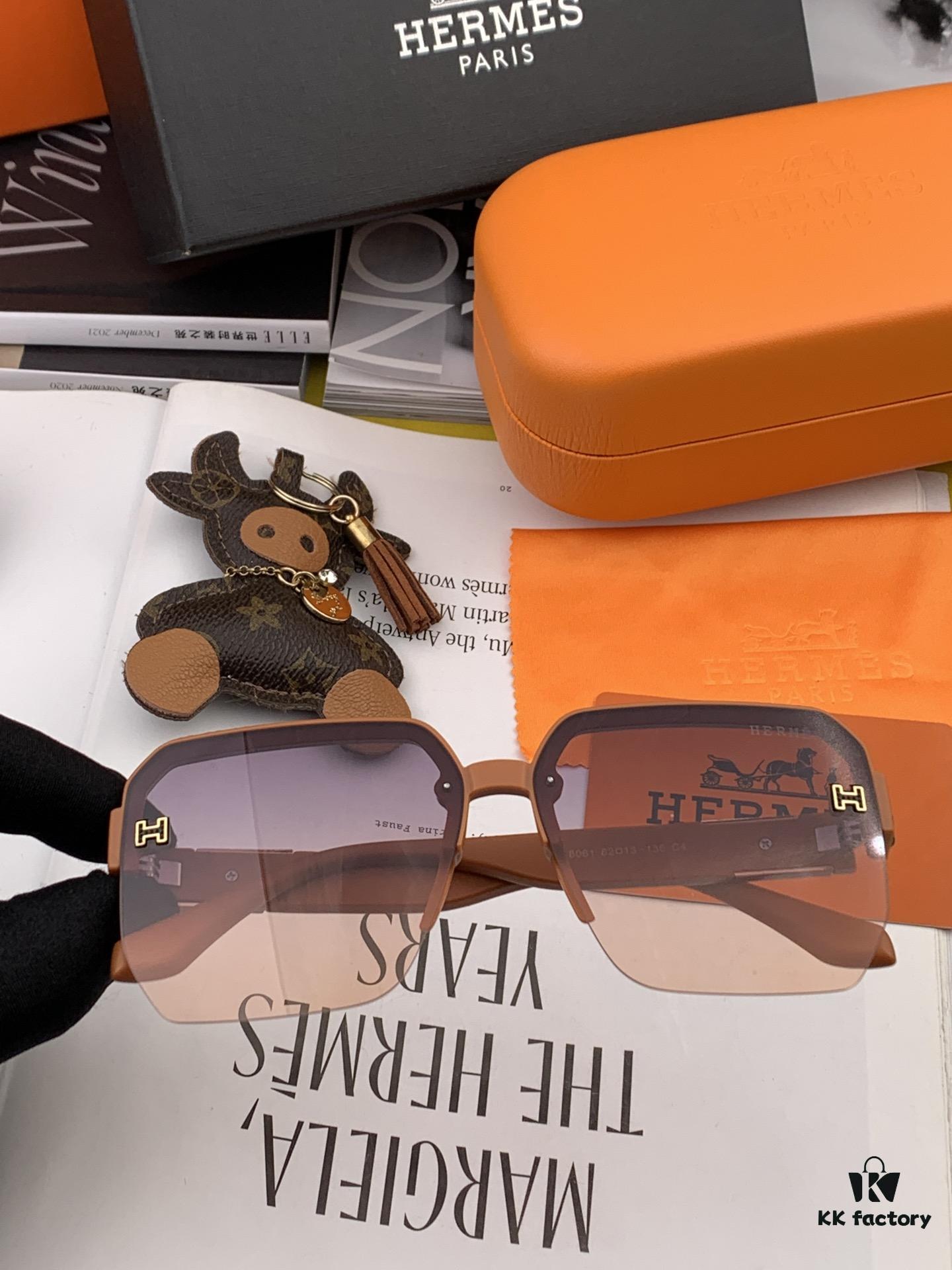 6931aea5ccd8ab3d7afa2baf HERMES 2024 Spring New Arrival Original Release Famous Internet Sensation Ultra Popular Blue Classic Luxury Square Sunglasses