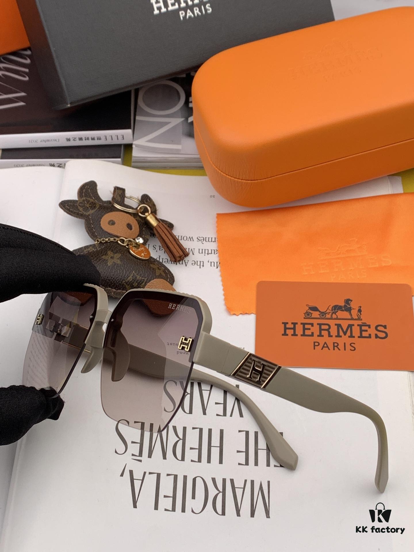6931aea5ccd8ab3d7afa2bb0 HERMES 2024 Spring New Arrival Original Release Famous Internet Sensation Ultra Popular Blue Classic Luxury Square Sunglasses