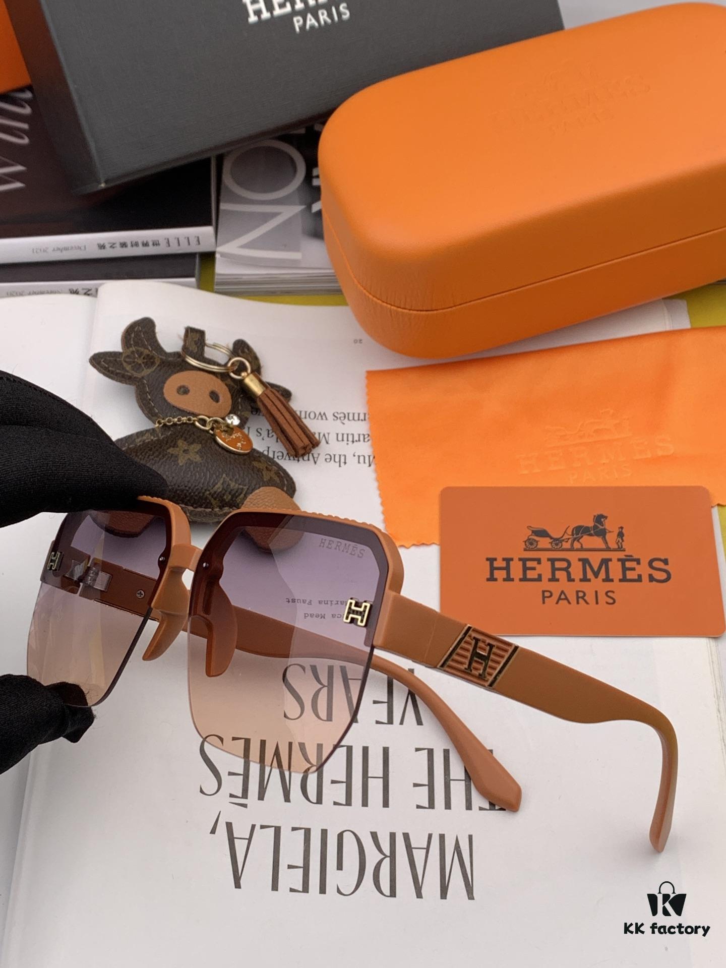 6931aea5ccd8ab3d7afa2bb2 HERMES 2024 Spring New Arrival Original Release Famous Internet Sensation Ultra Popular Blue Classic Luxury Square Sunglasses