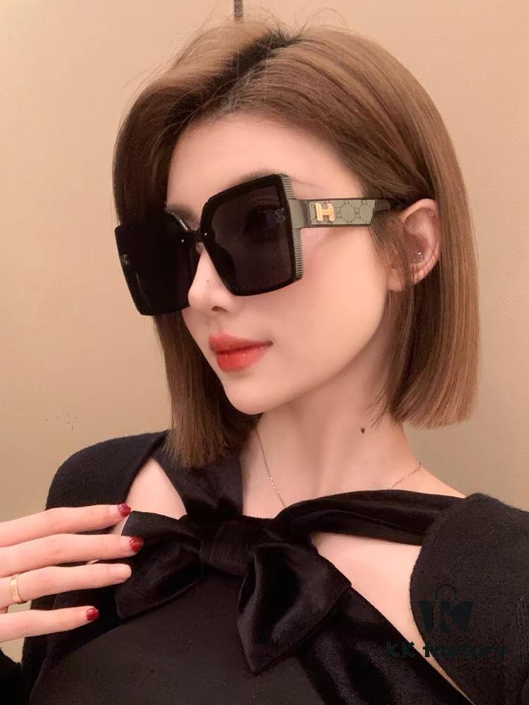 6931aebcccd8ab3d7afa2cf4 Hermes Women's Sunglasses 2024 New Arrival Square Frame Vintage Korean Style UV Protection Oversized Glasses for Long or Oval Face Slimming Effect