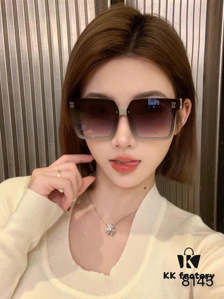6931aebcccd8ab3d7afa2cfd Hermes Women's Square Retro Sunglasses, Korean Style Ins High-End Fashion, Slimming for Large Faces, Stylish Sun Protection for Street Photography