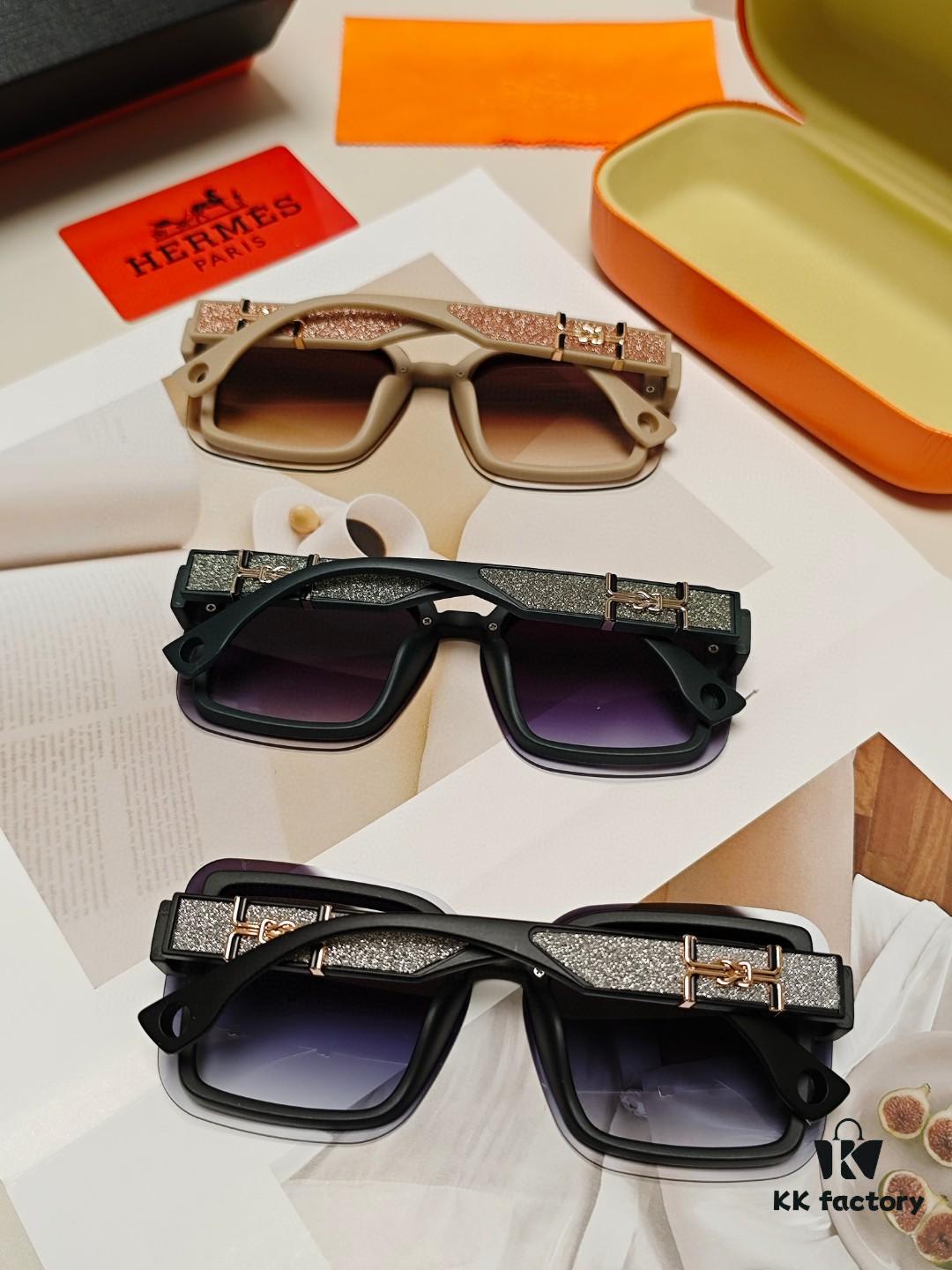 6931aebeccd8ab3d7afa2d16 HERMES Women's Sunglasses, UV-Protective Oversized Round Frames, 2024 New Arrival, Vintage-Inspired Slimming Design, Trendy Glasses for Large Faces