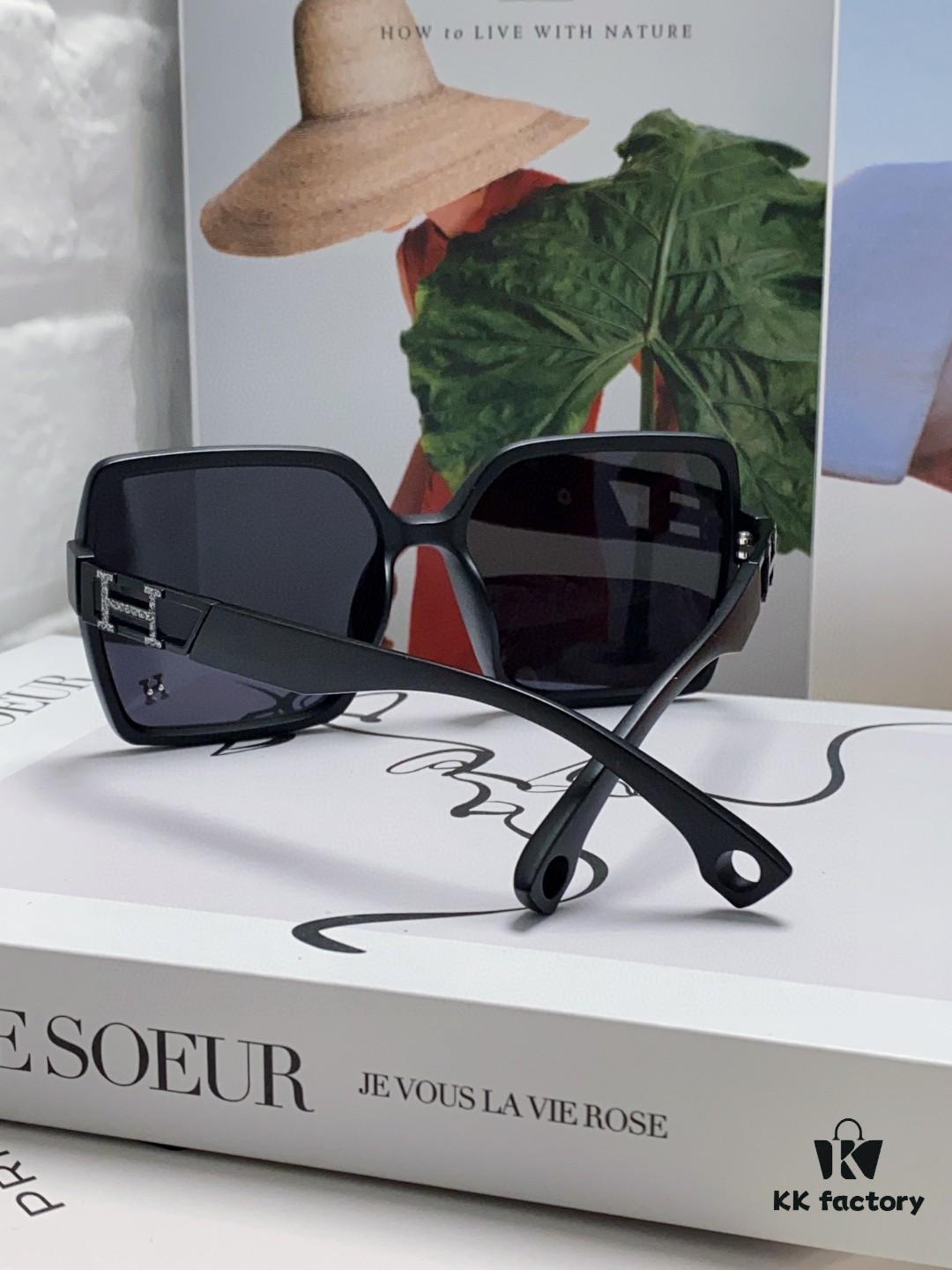 6931aecbccd8ab3d7afa2dd6 Hermes 2024 New Women's Square Oversized Sunglasses for Round Faces, Slimming UV Protection Sunglasses with Premium Aesthetic, Ideal for Travel and Sun Protection