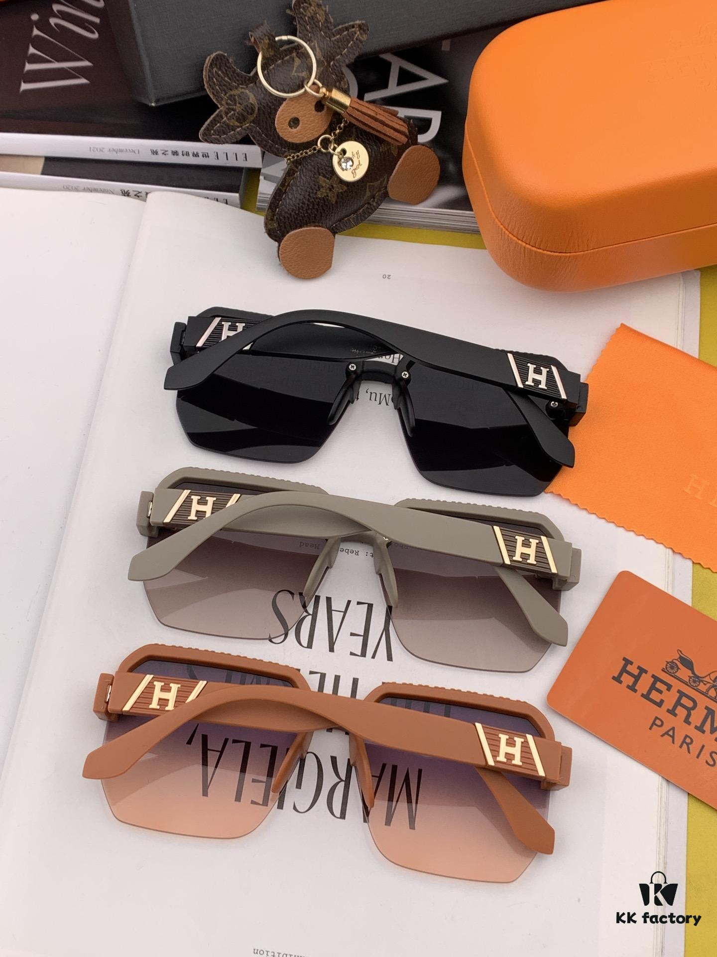 6931aecdccd8ab3d7afa2df9 HERMES 2023 Spring New Arrival Original Release Luxury Fashion Square Sunglasses H1806