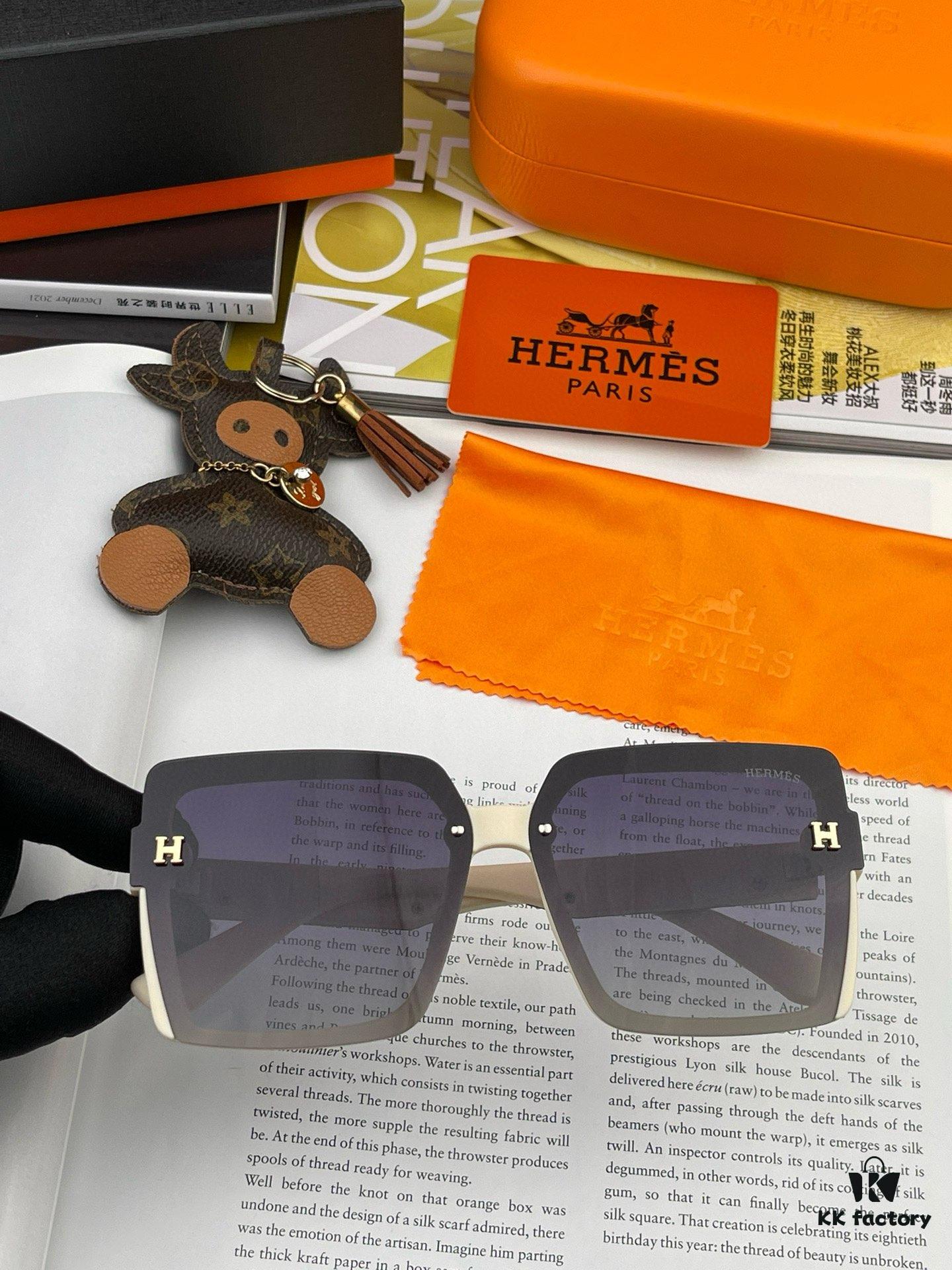 6931aececcd8ab3d7afa2e07 HERMES Hermès Spring 2023 New Arrival Original Release Famous Internet Hit Ultra Popular Blue Classic Luxury Global Fashion Square Sunglasses High-End Quality Authentic High-Quality Model: H1245